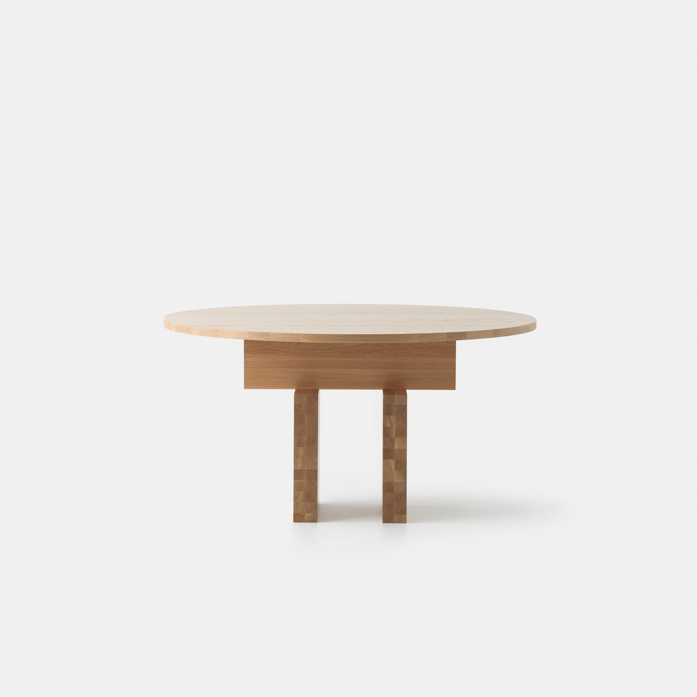 Plane Round Dining Table