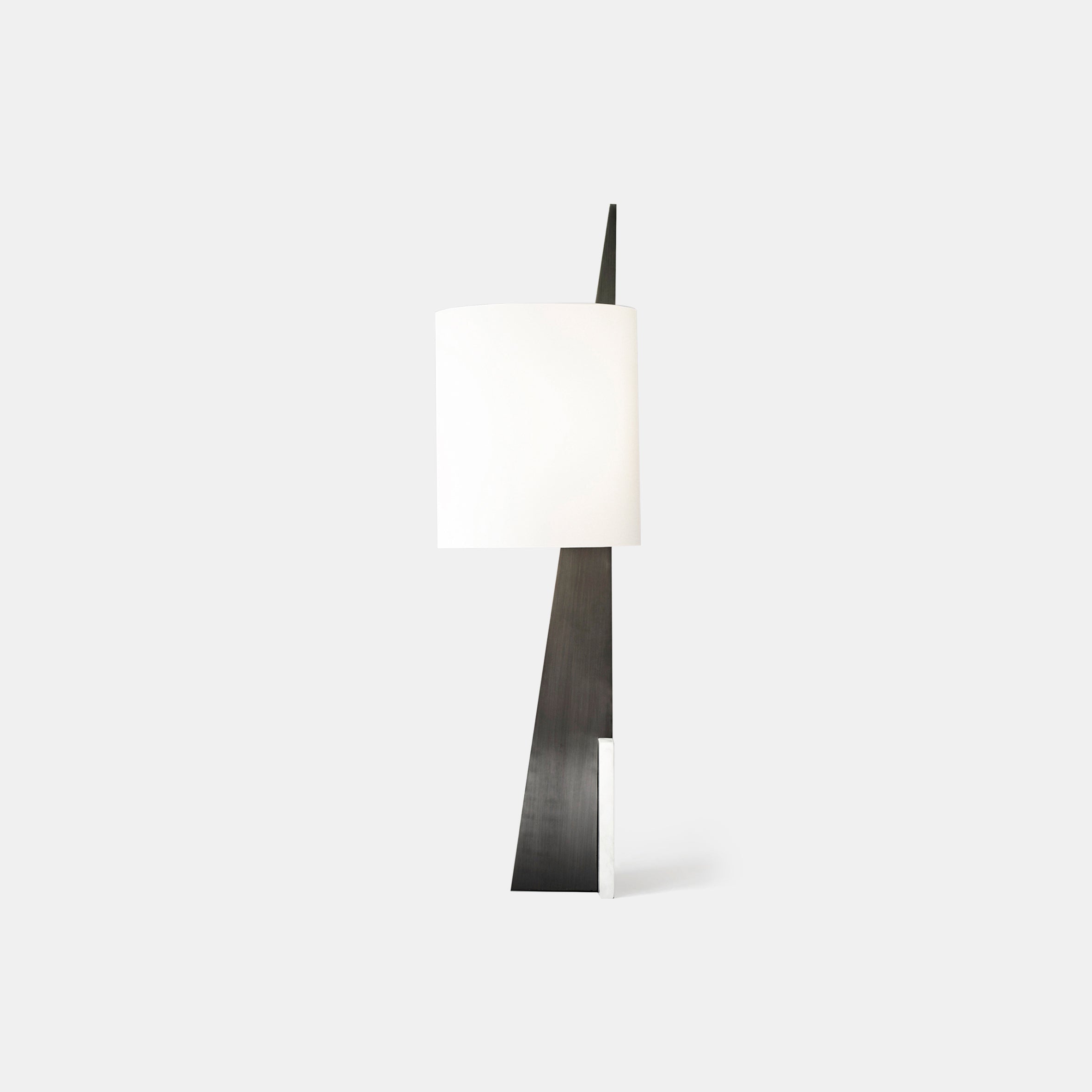 Cut Triangle I Table Lamp