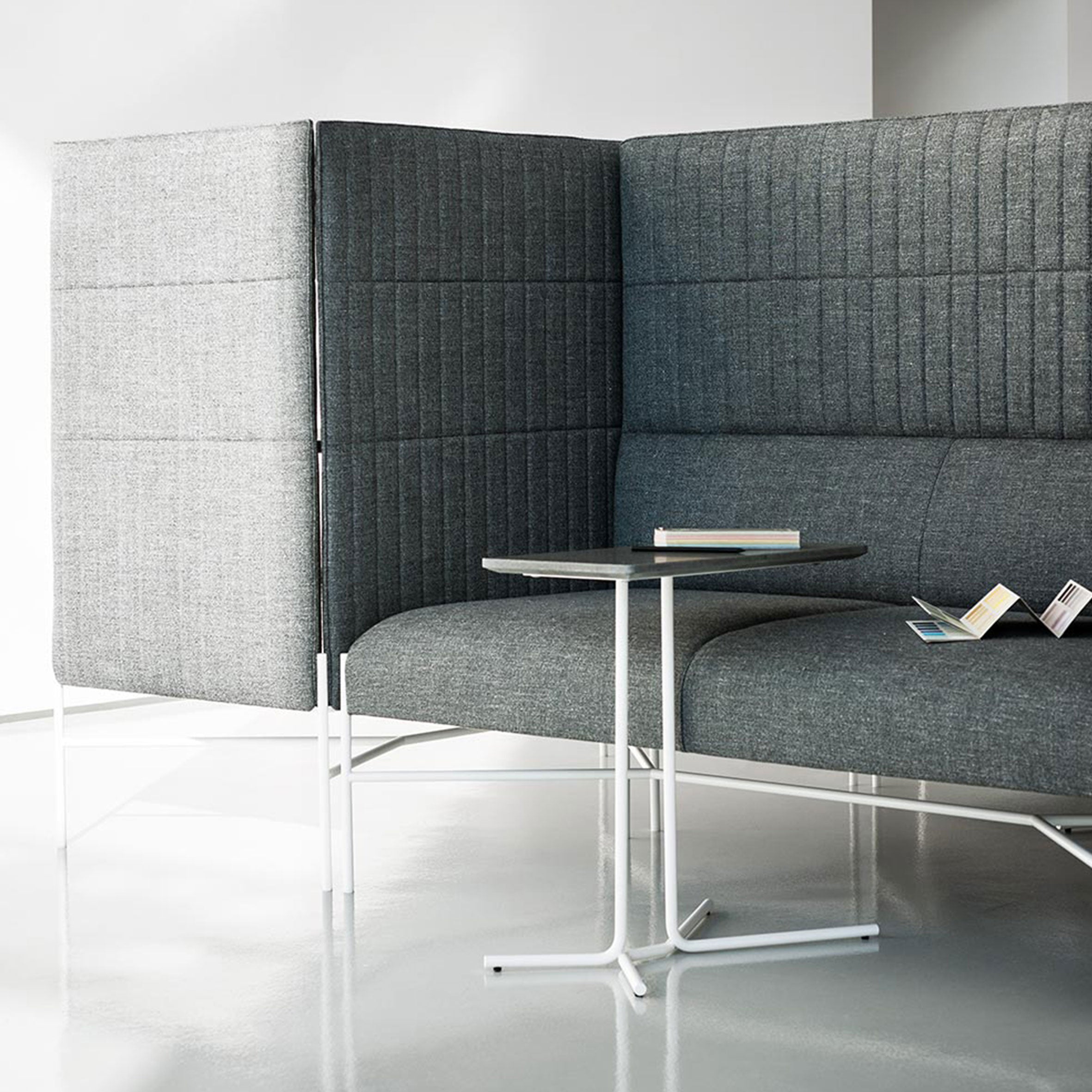 Ledge Side Table - Monologue London