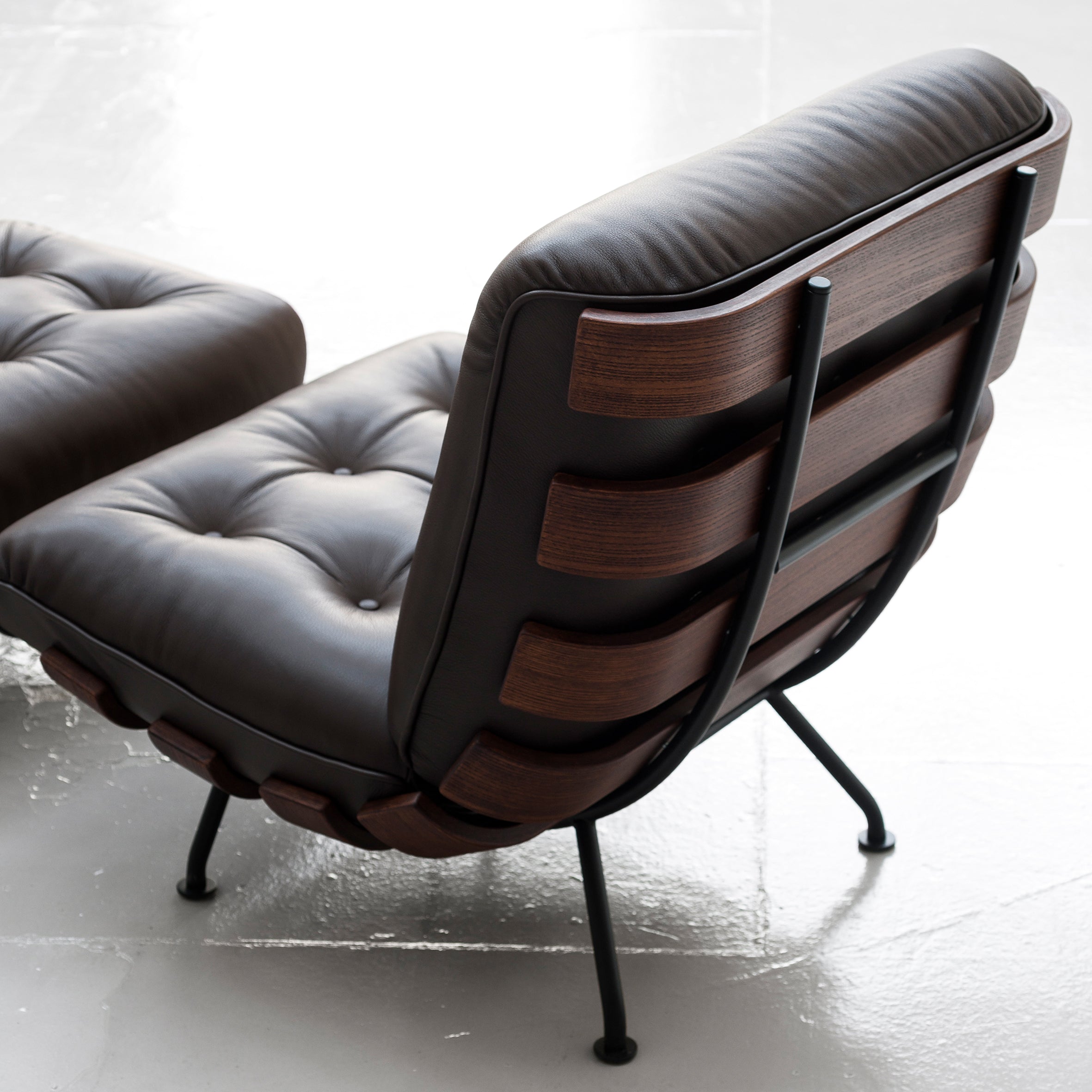 Costela Armchair - Monologue London