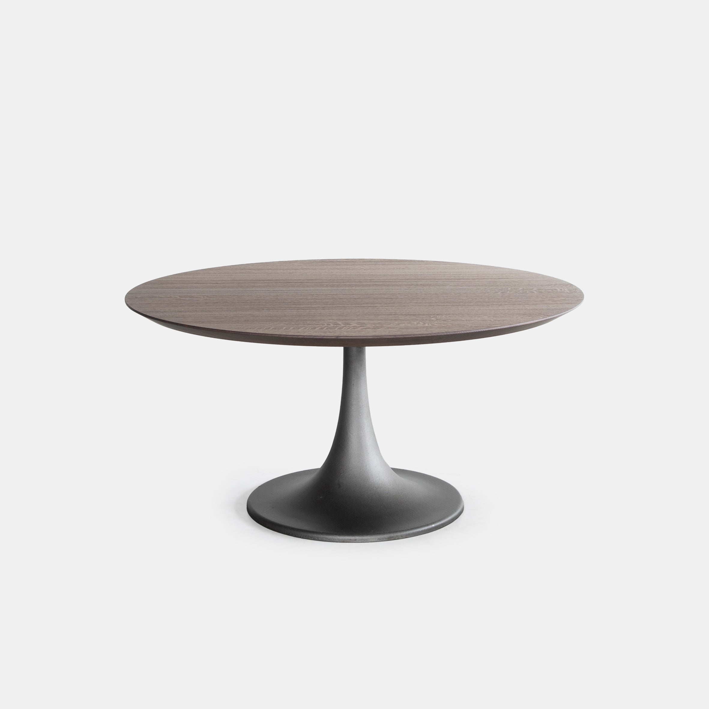 Ferrum Round Dining Table