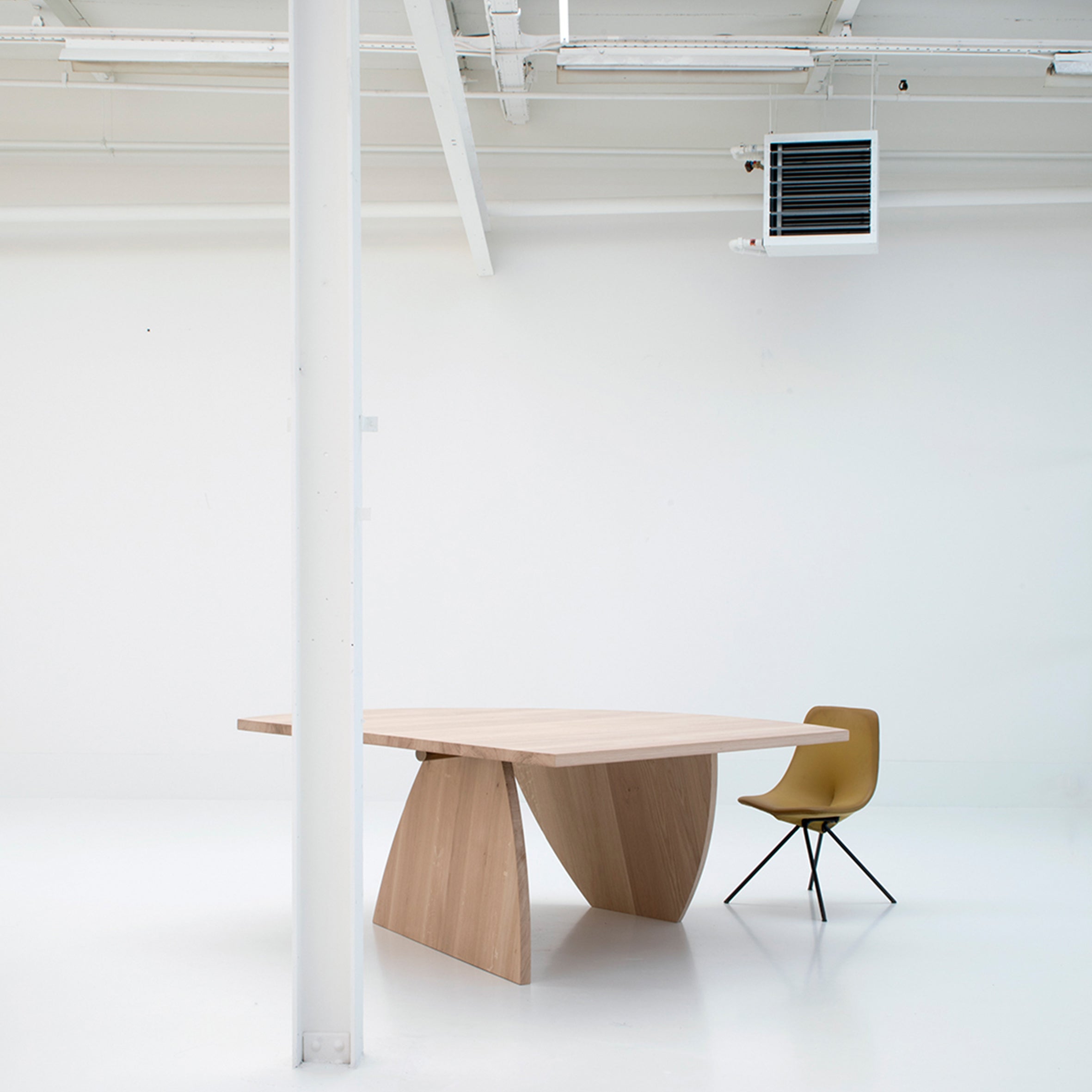 T-Elements Dining Table