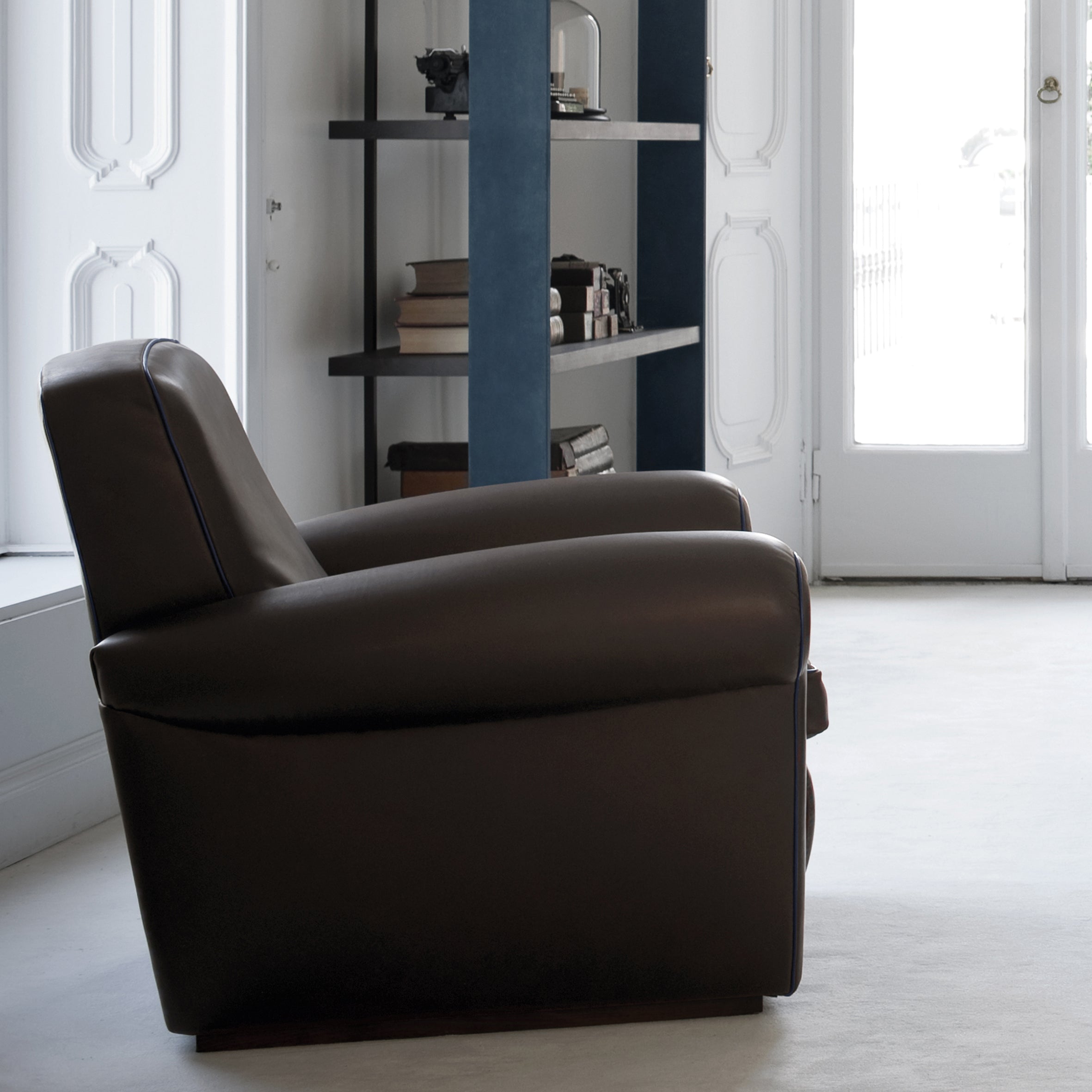 Mickey Lounge Chair