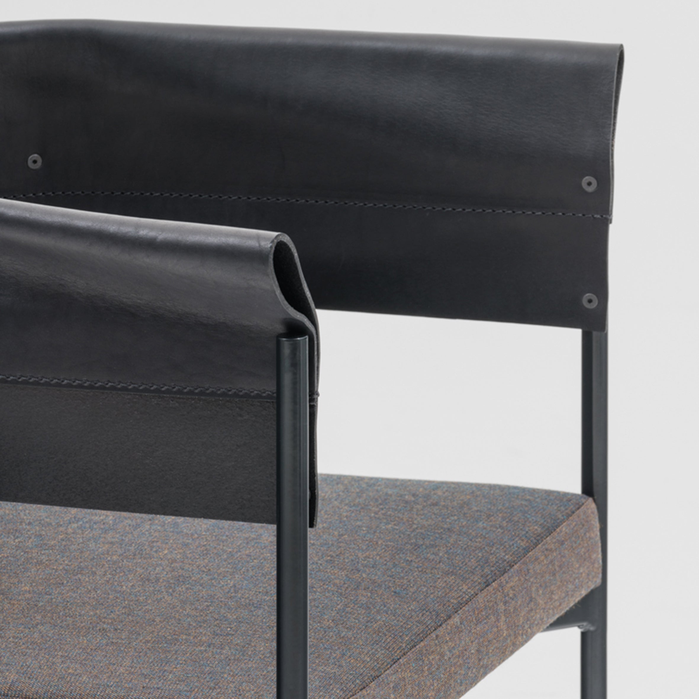 Gomito Lounge Chair