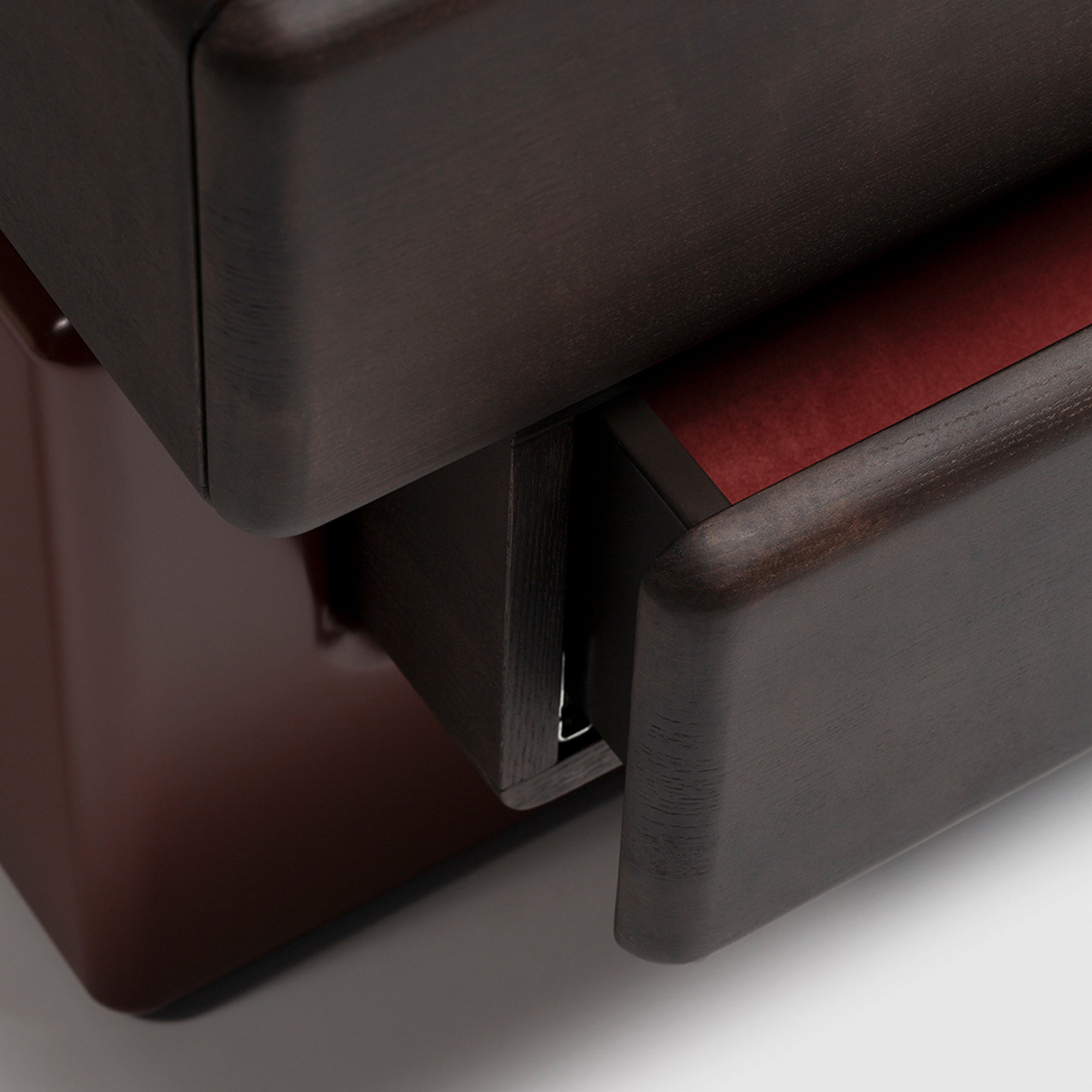 Brick D Chest of Drawers