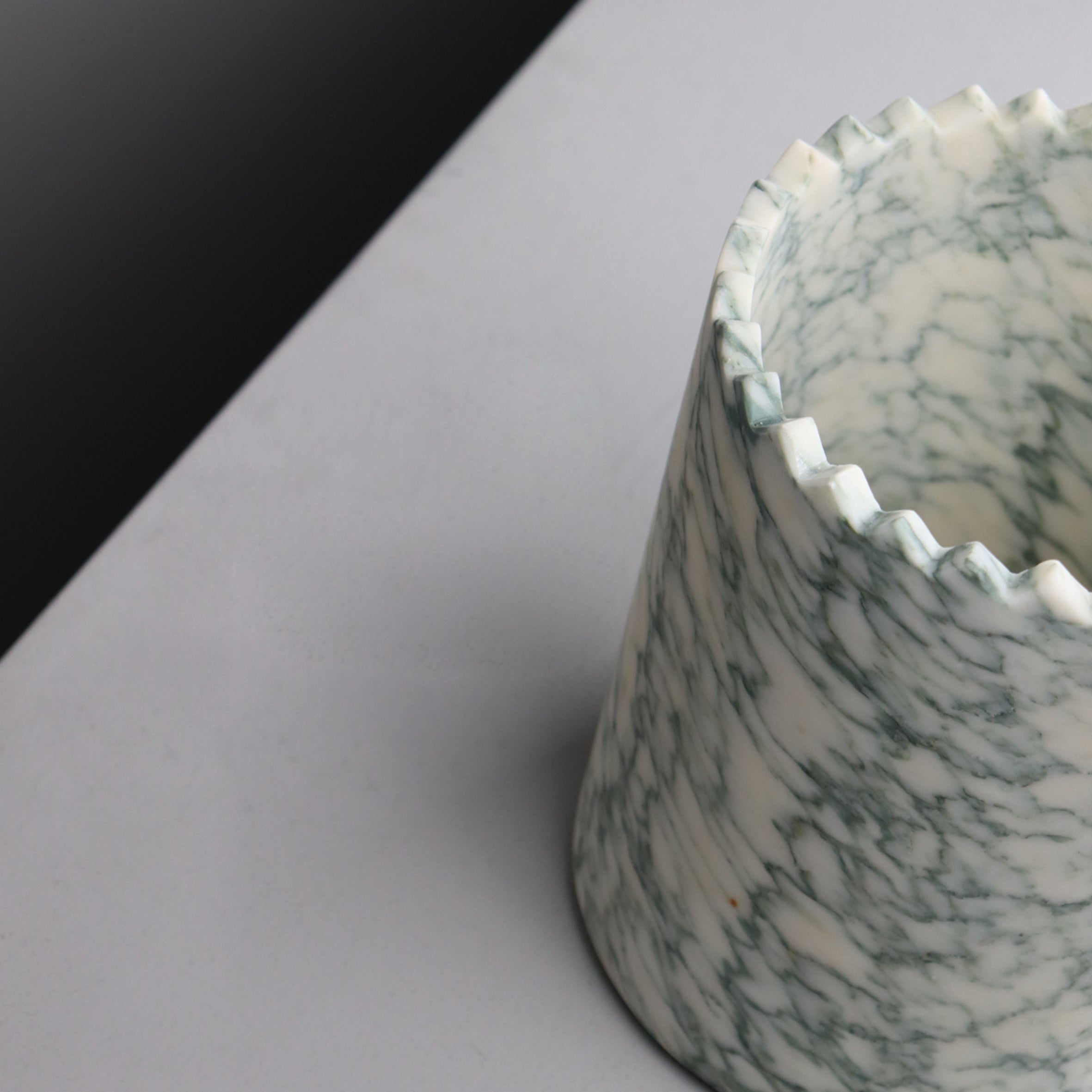 Triangoli Vase S - Vert d'Estours