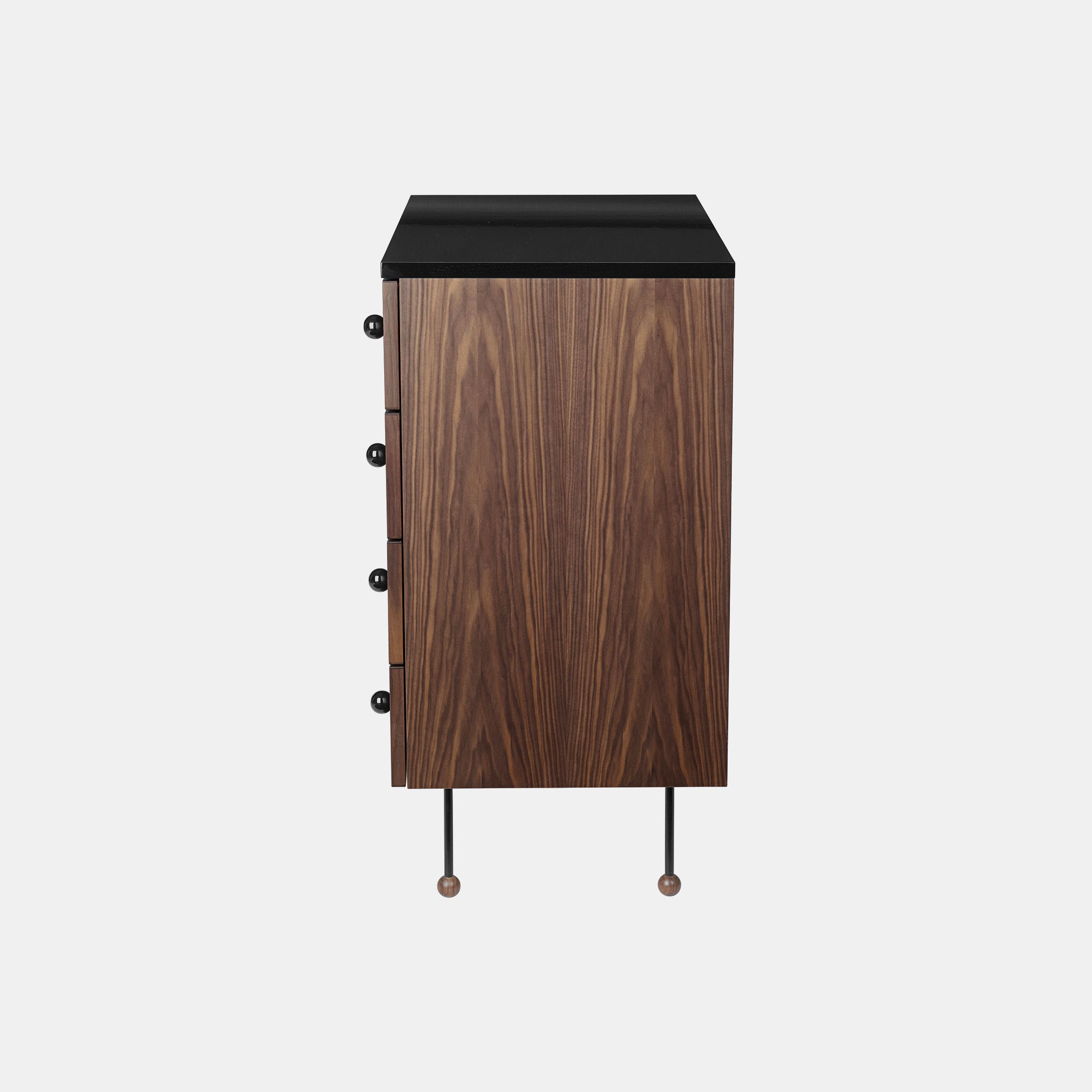 62 Dresser, 4 Drawers