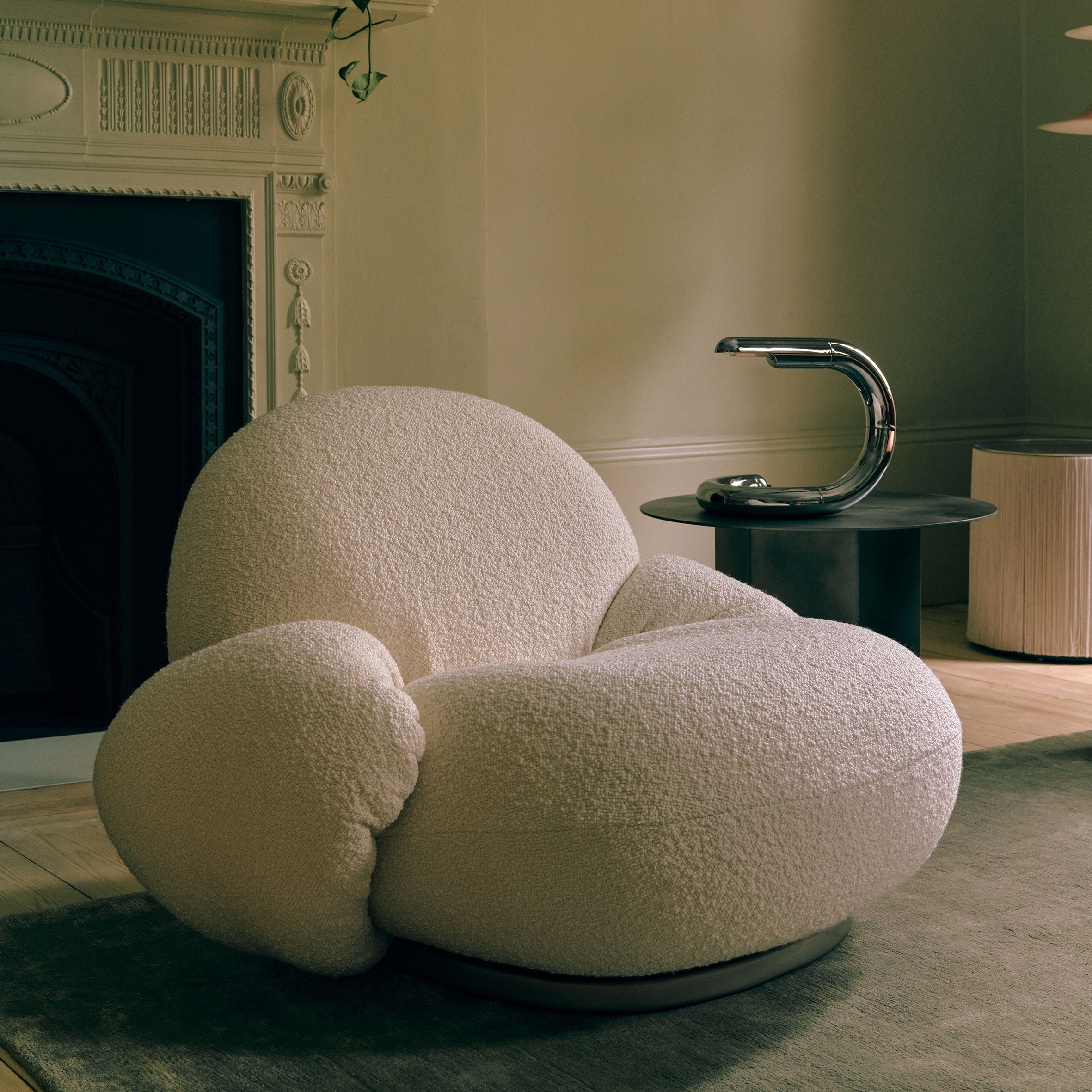 Pacha Lounge Chair with Armrests