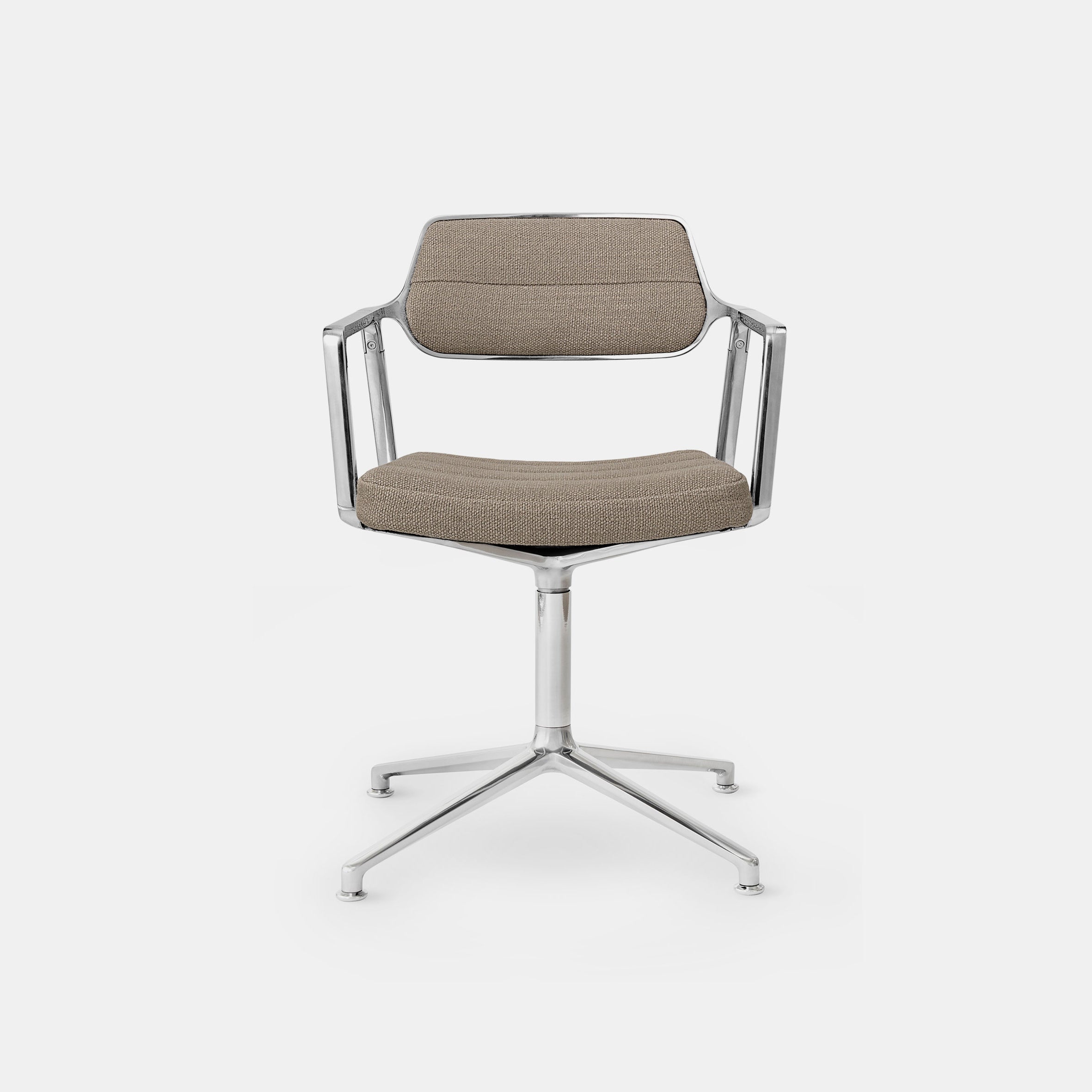 Vipp453 Swivel Chair