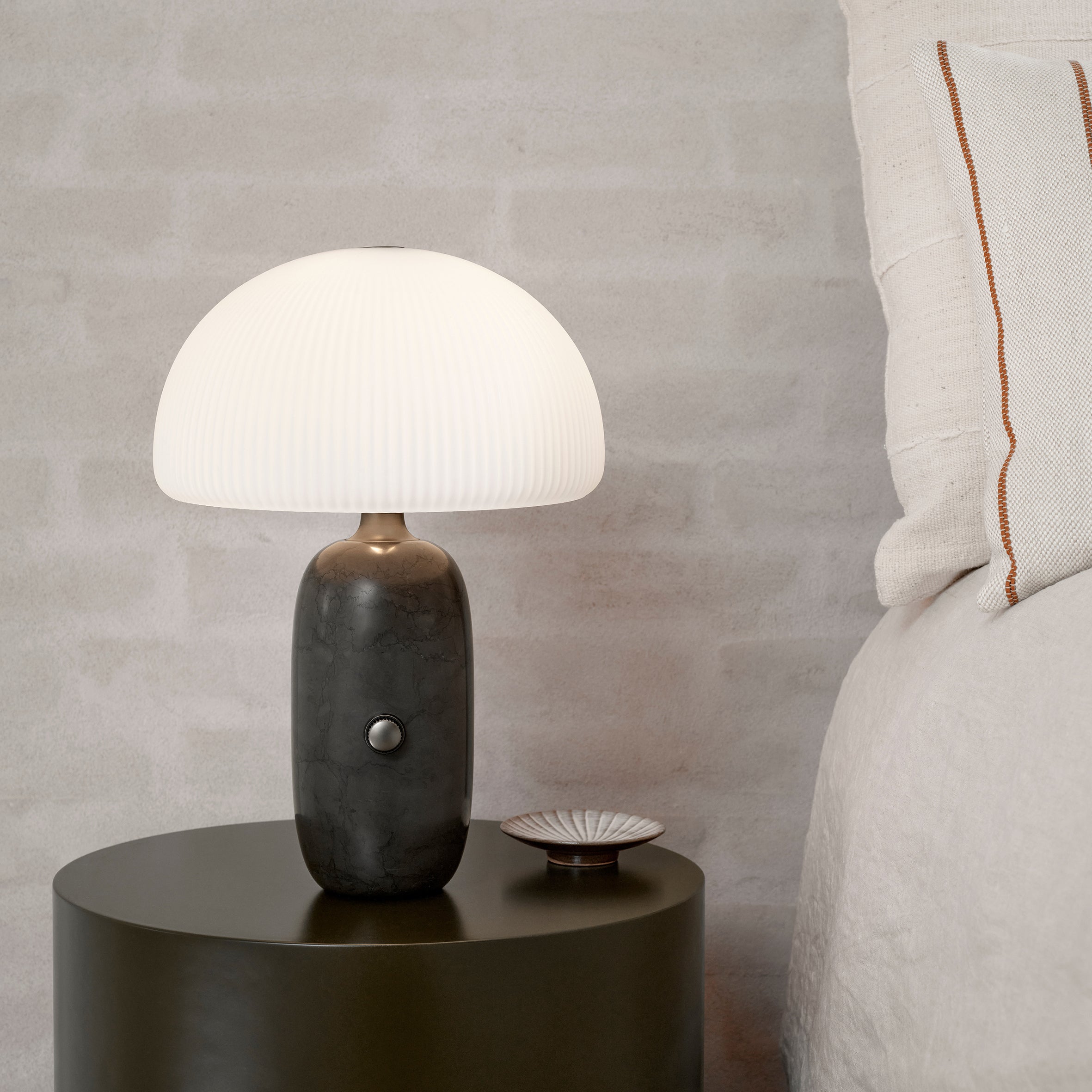 Sculpture Table Lamp