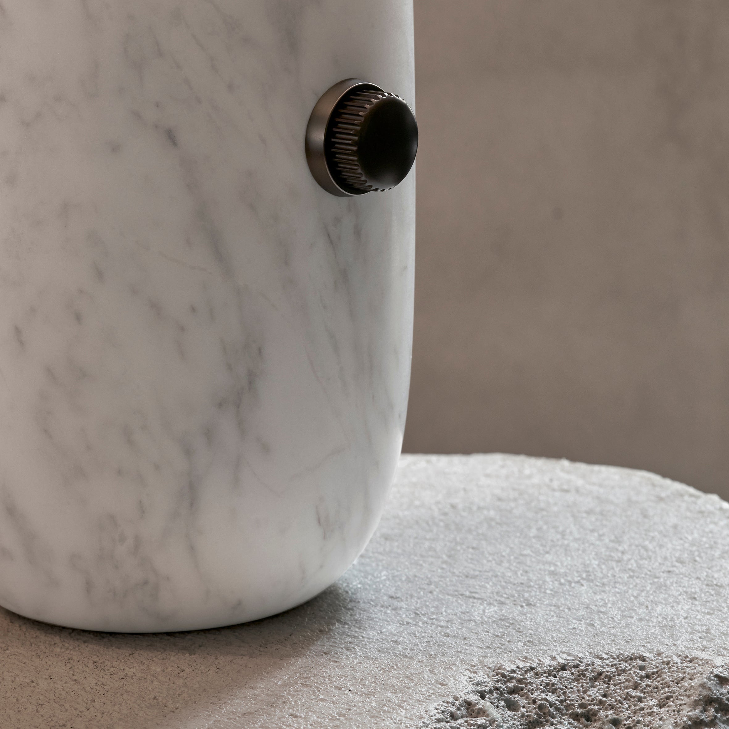 Sculpture Table Lamp