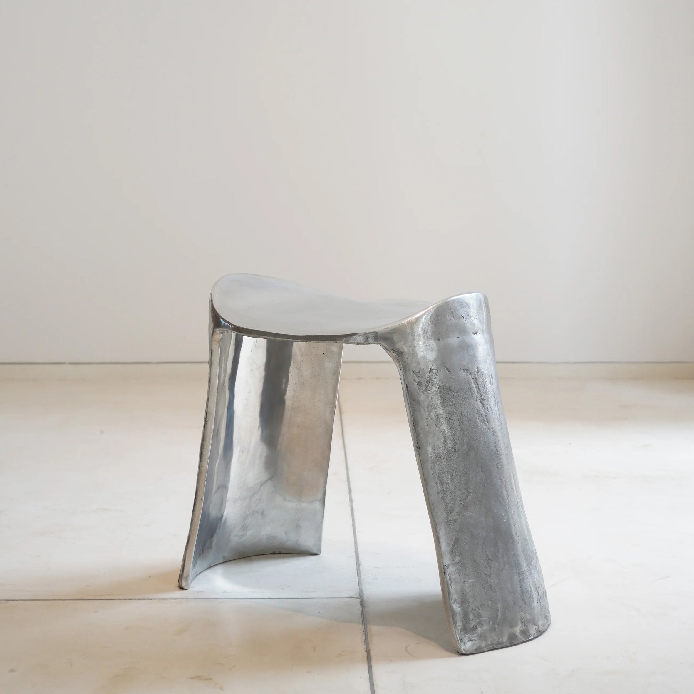 Tavit Stool