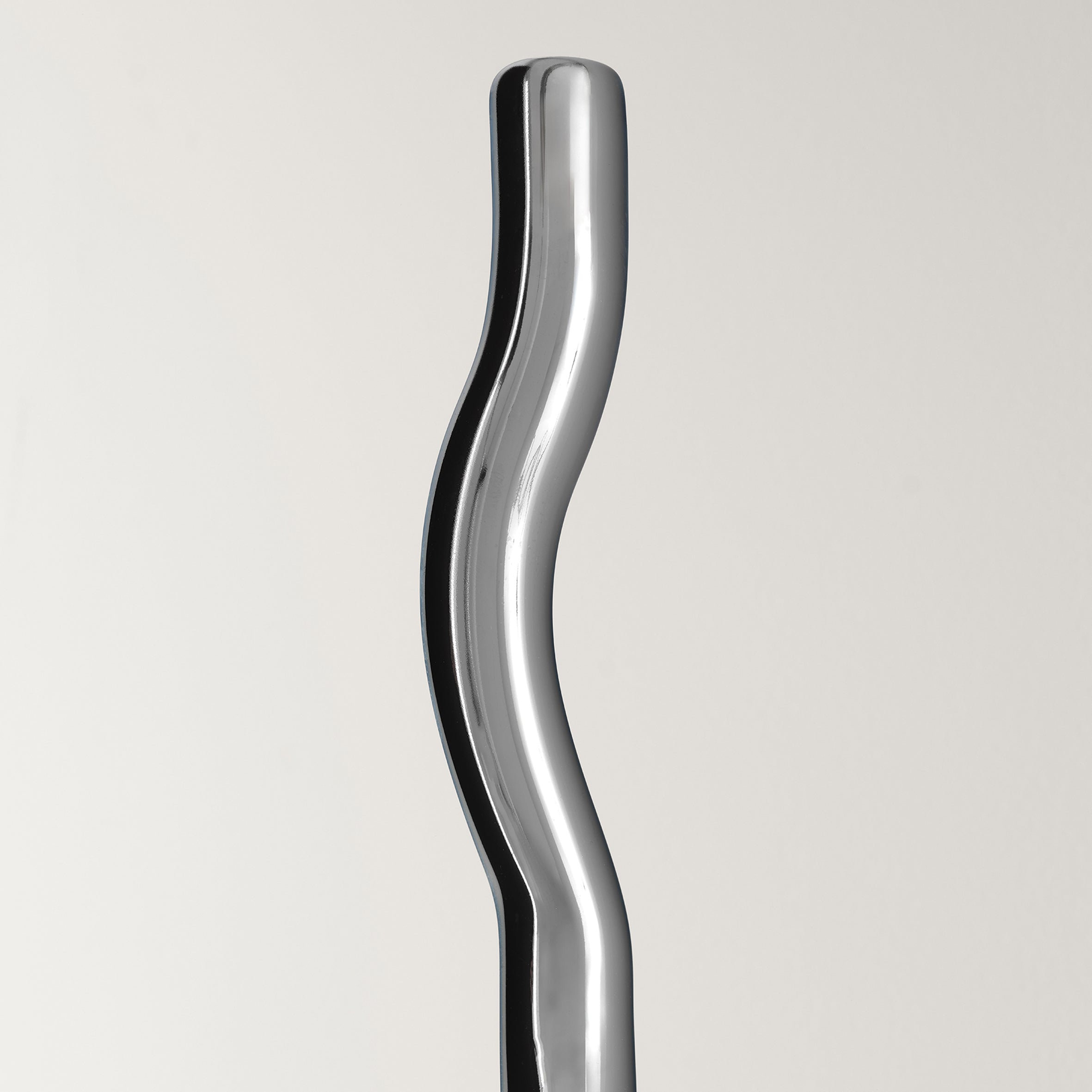 Sir Hiss Floor Lamp