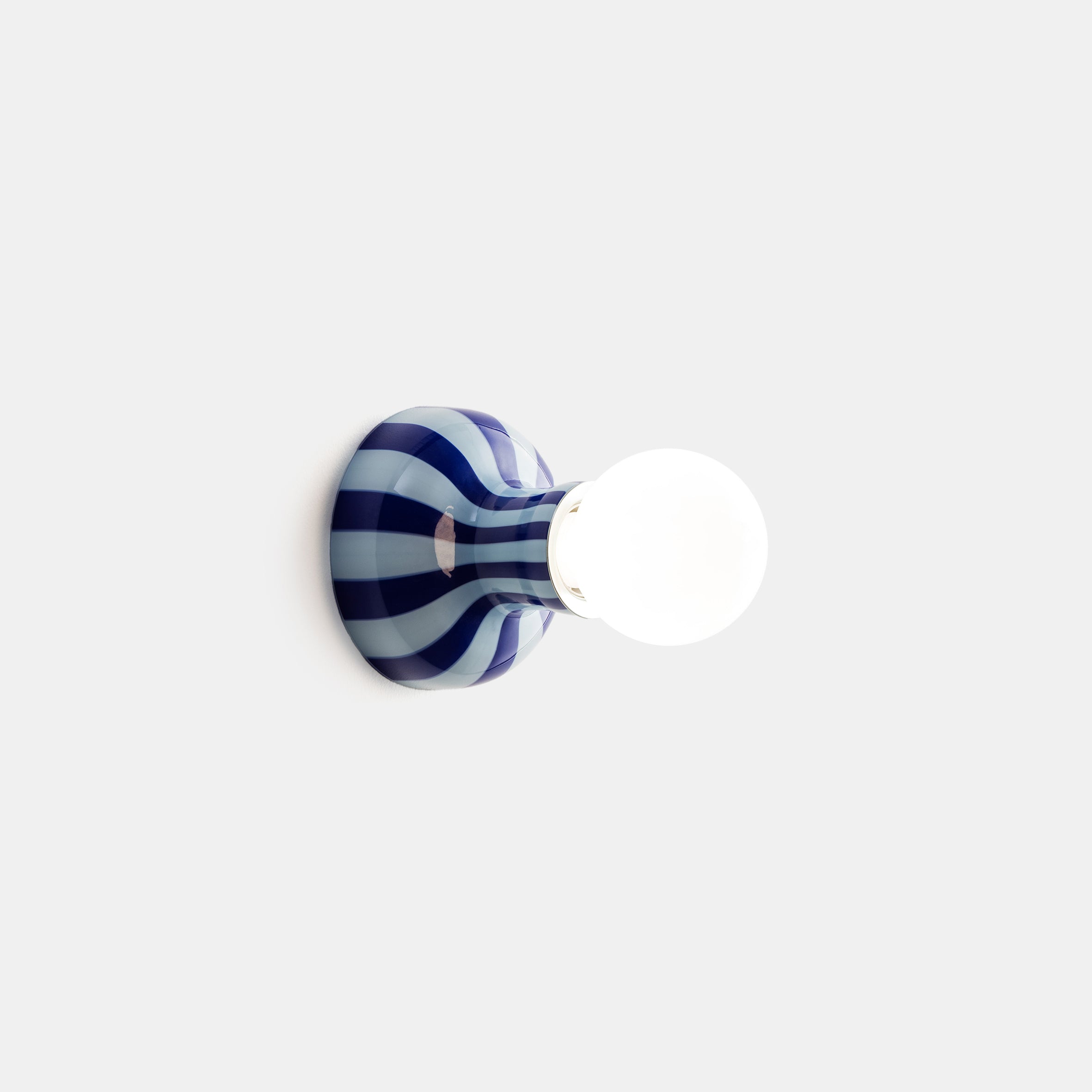 Ultras Sconce