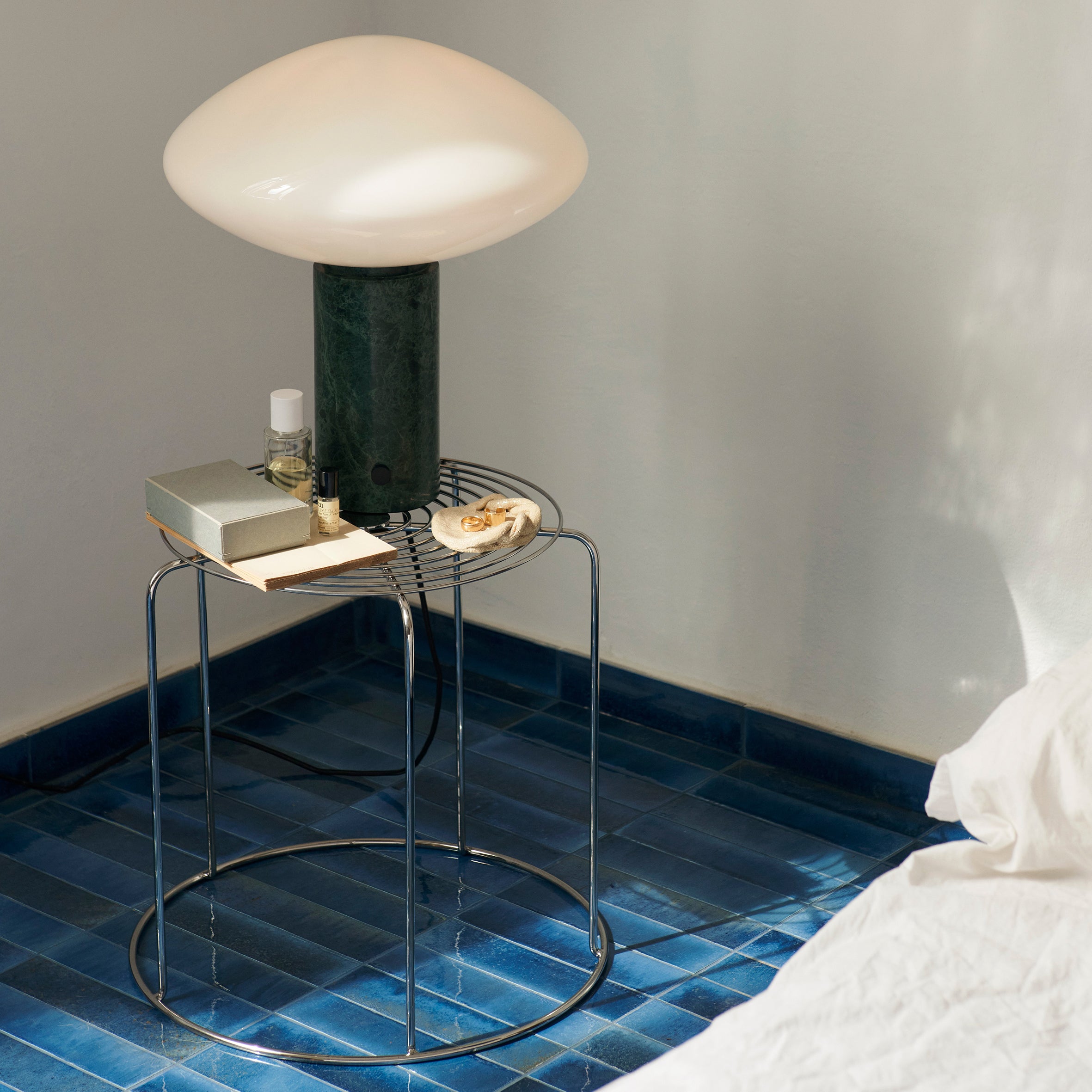 Wire Stool VP11