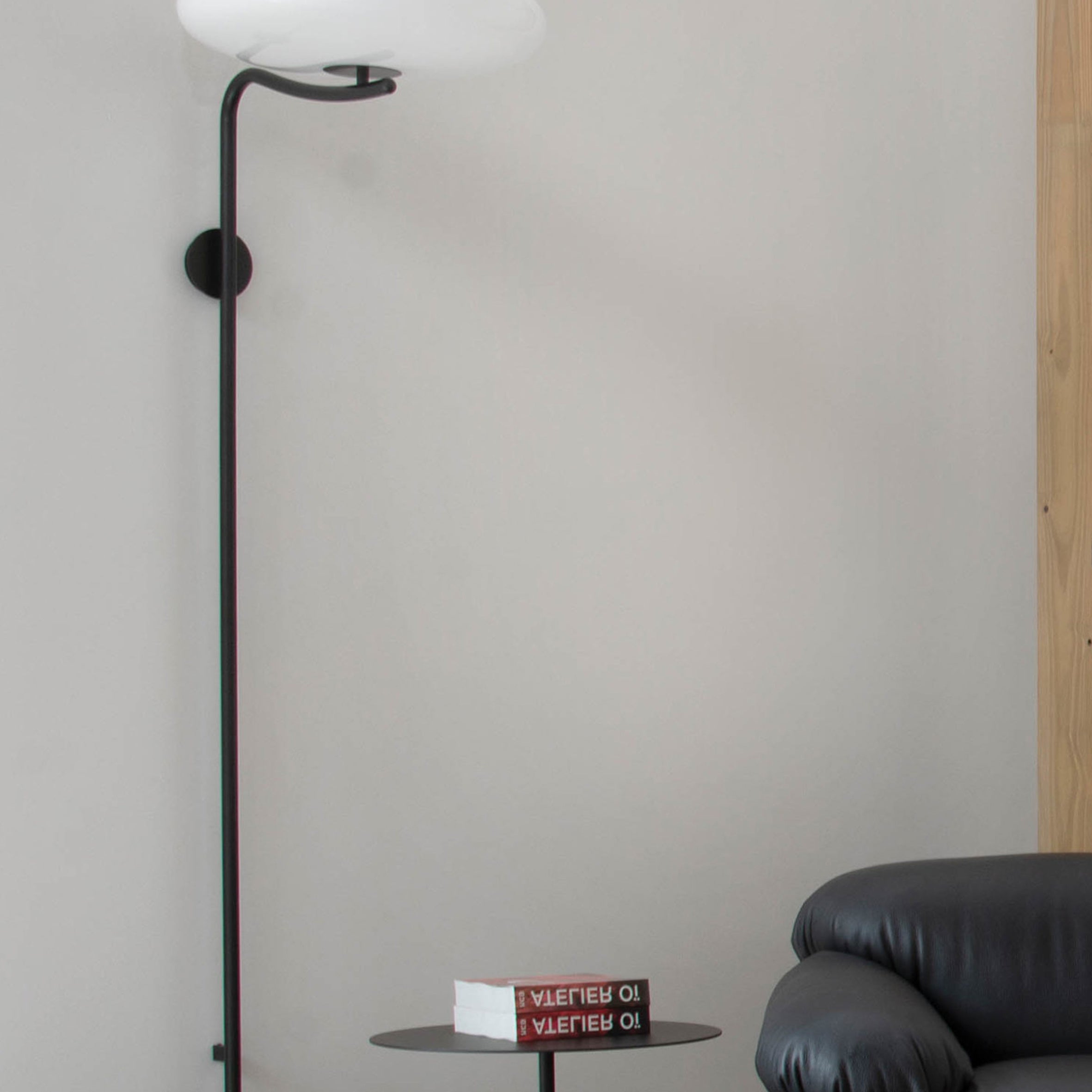 Model 2065 Wall Lamp