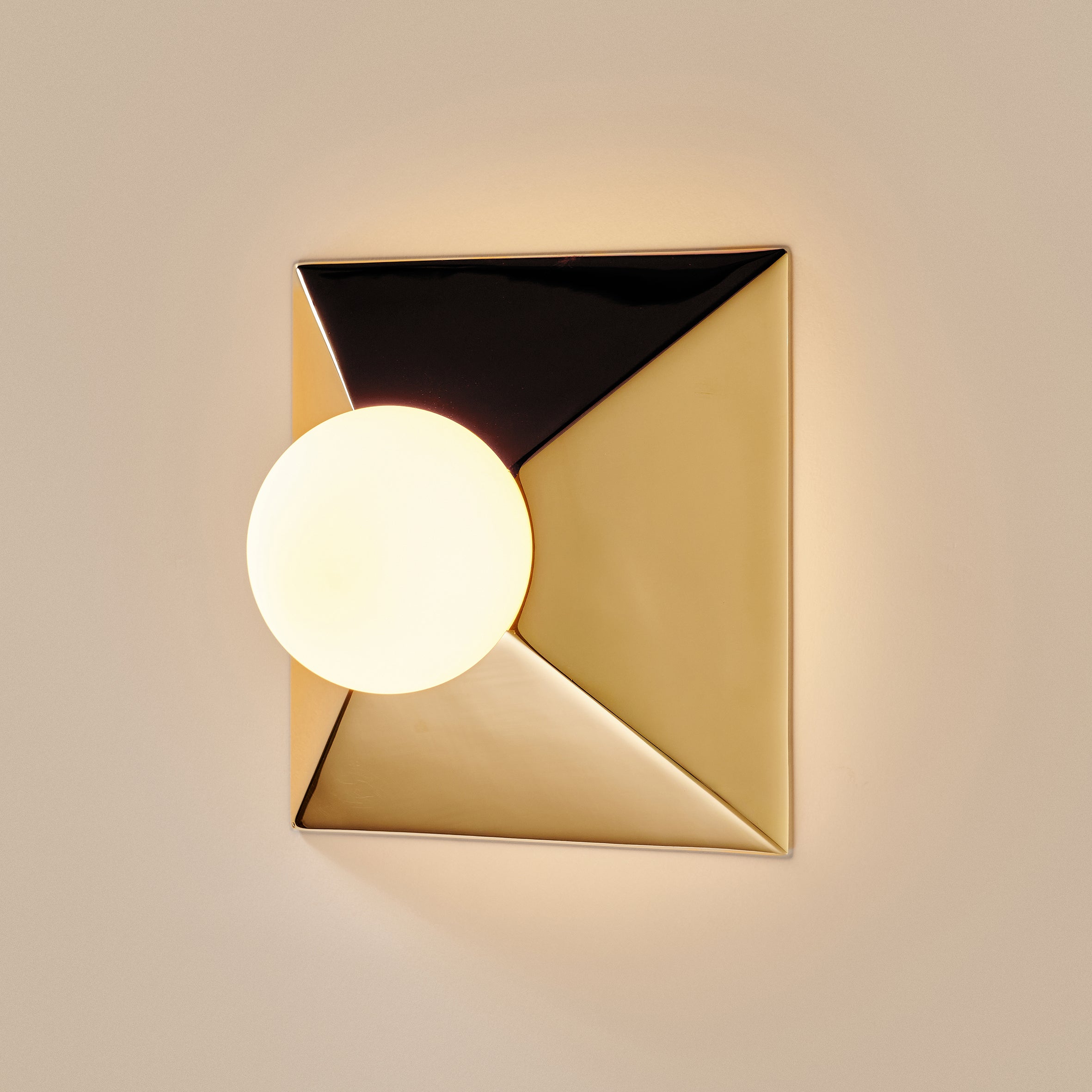 Pyramid Sconce