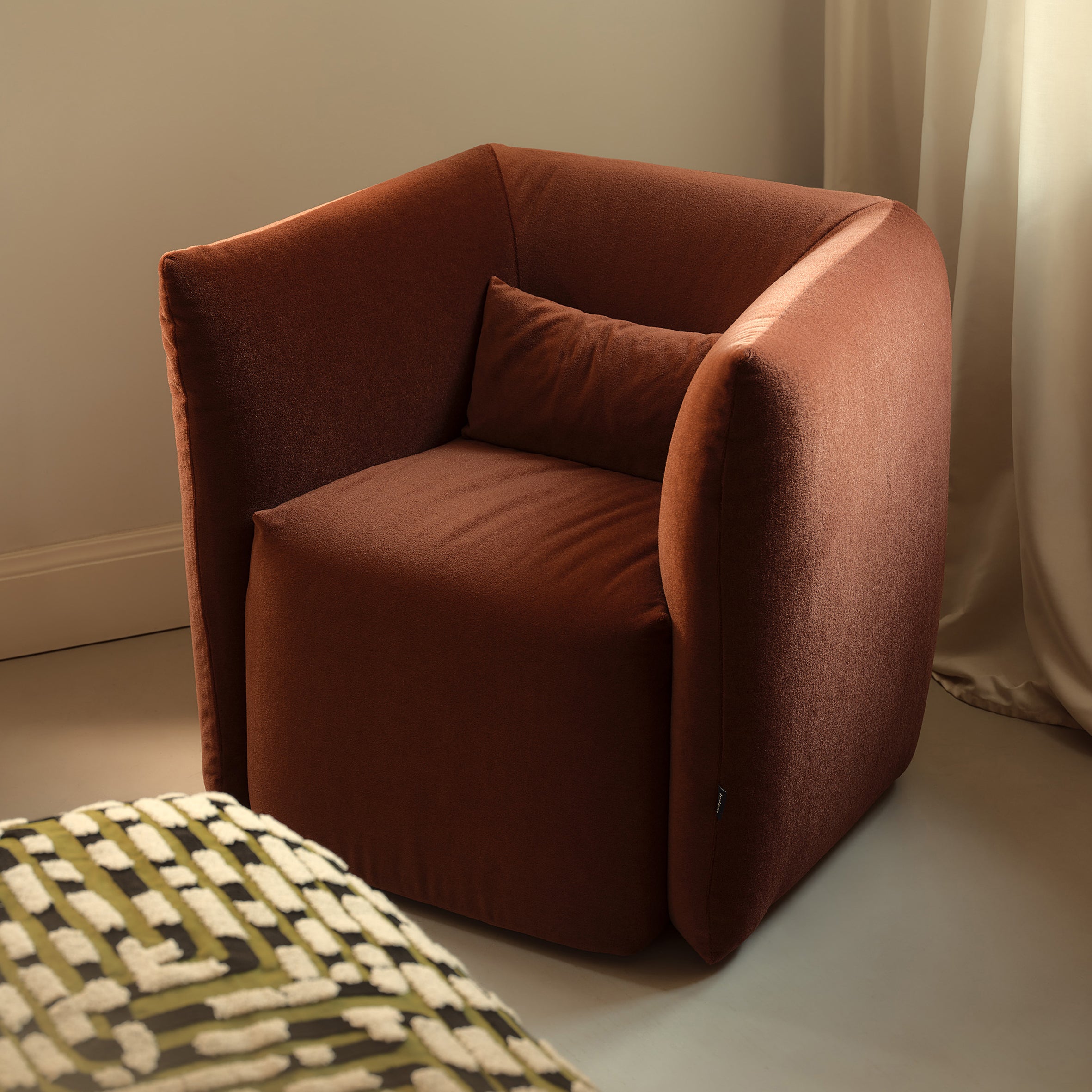 Jill Lounge Chair