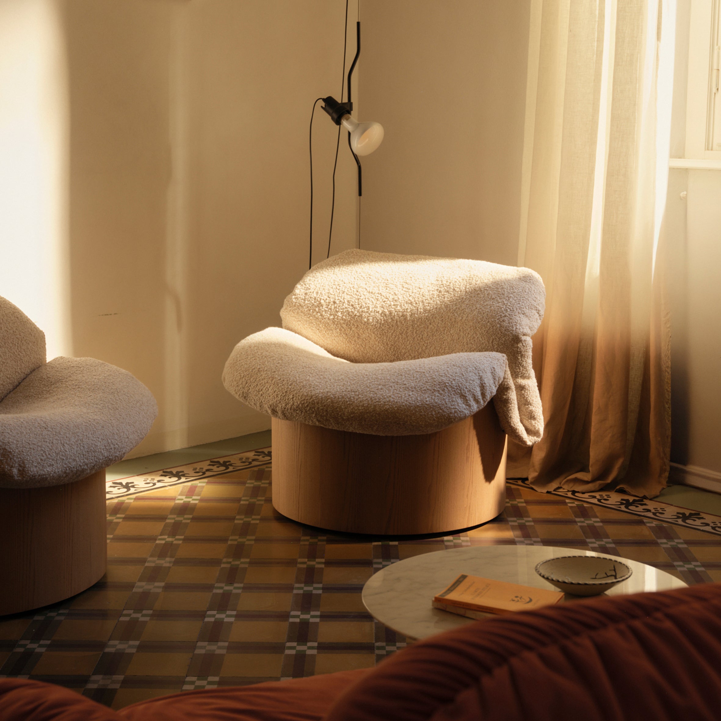 Lobo Lounge Chair