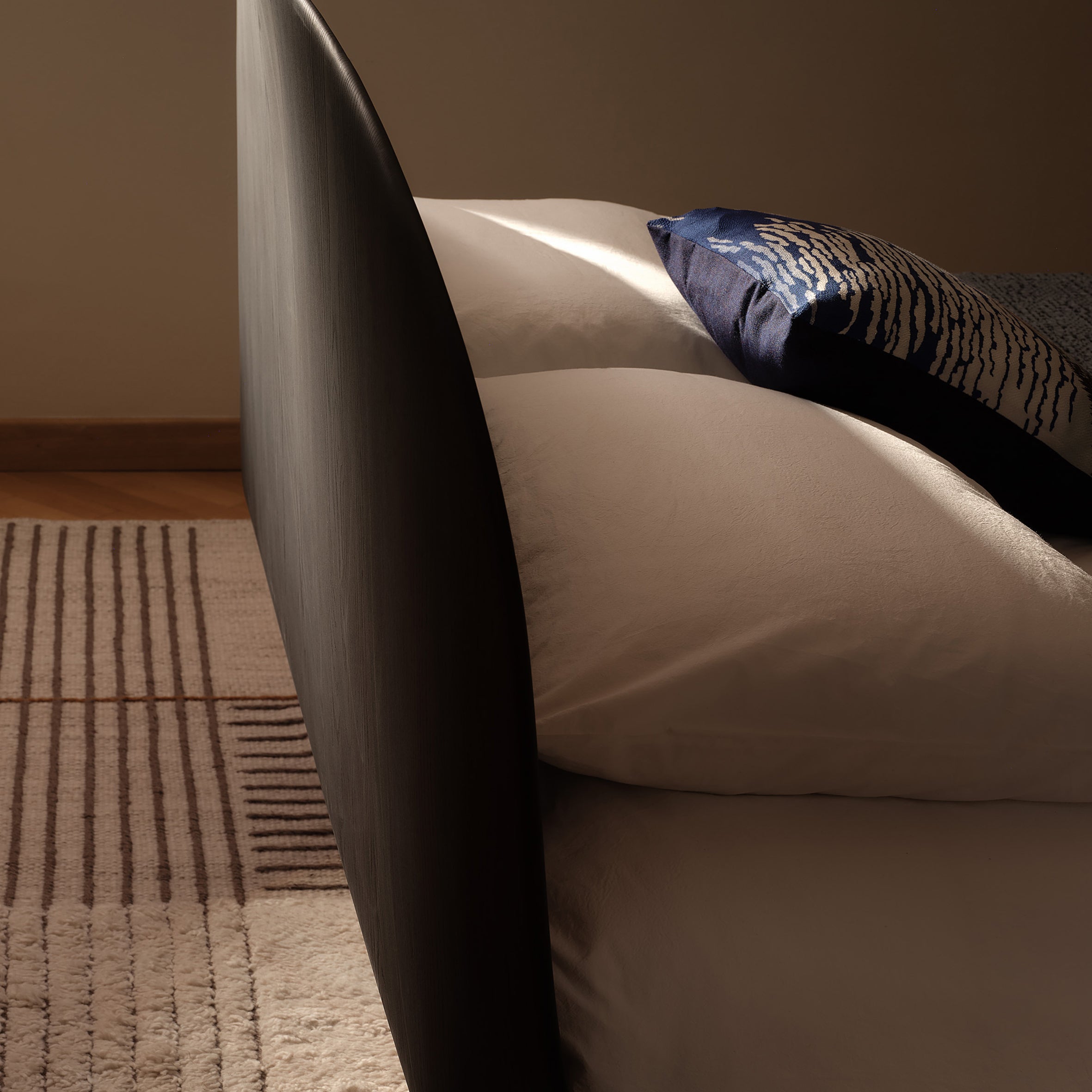 Nest Bed