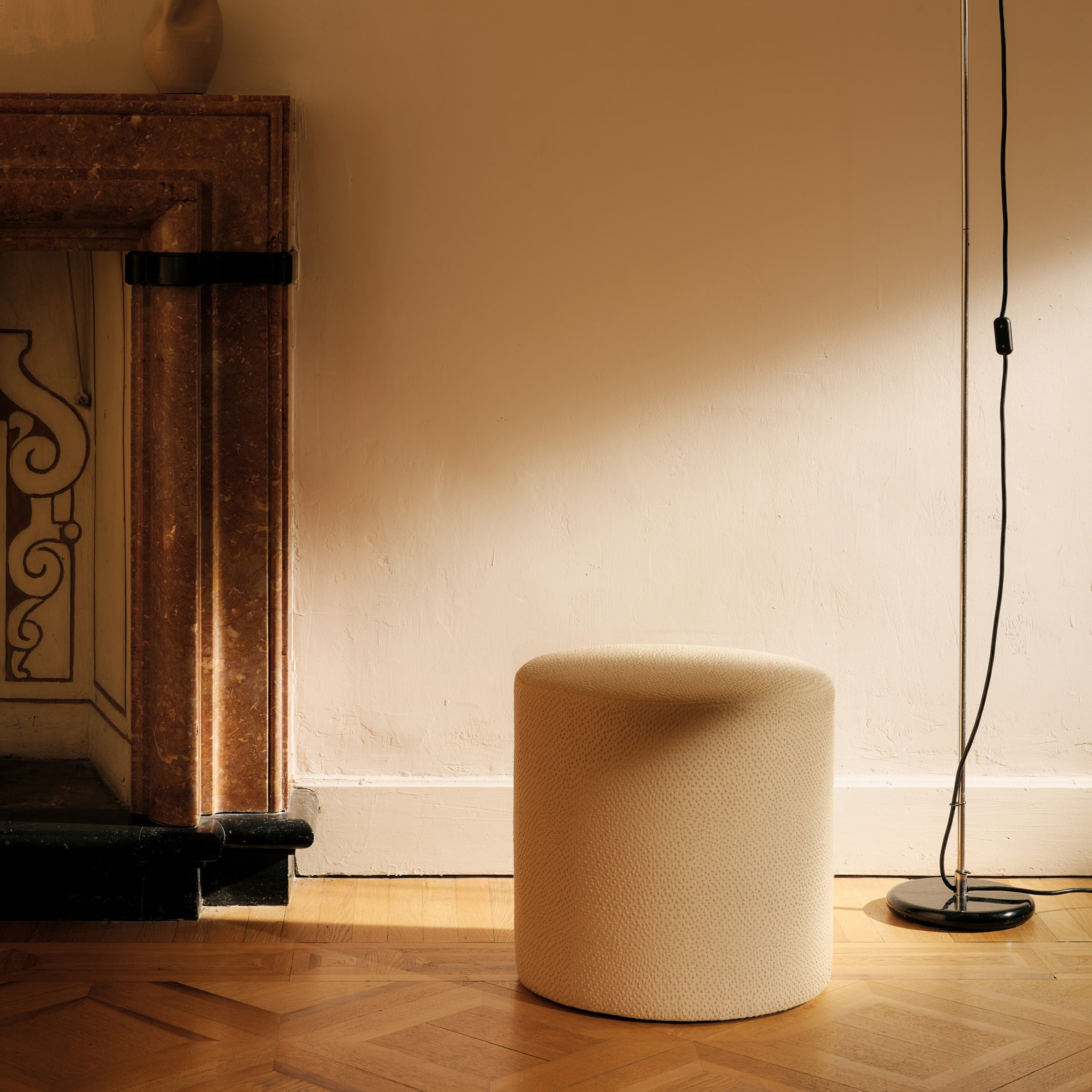 Basic Round Pouf