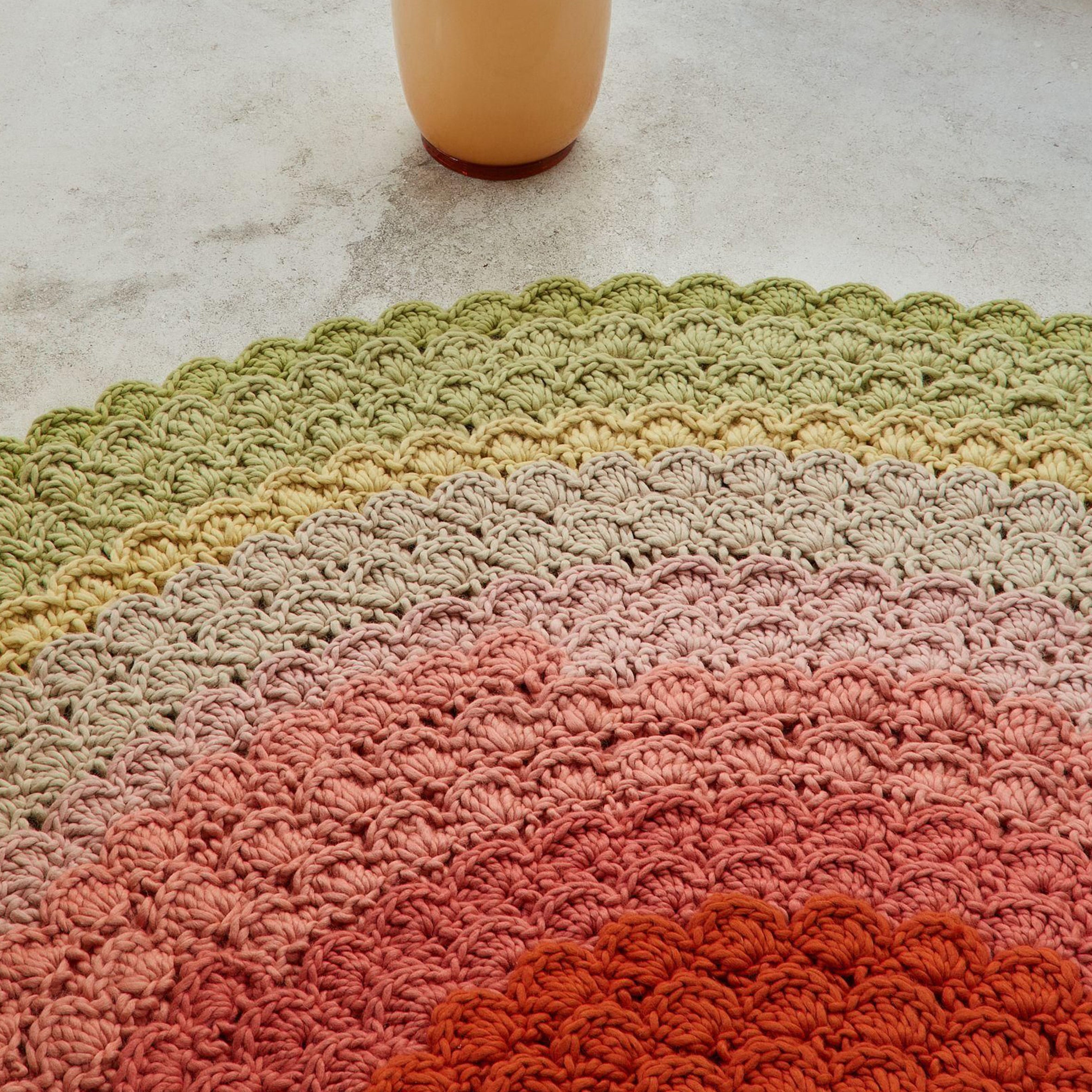 Swirl Round Rug