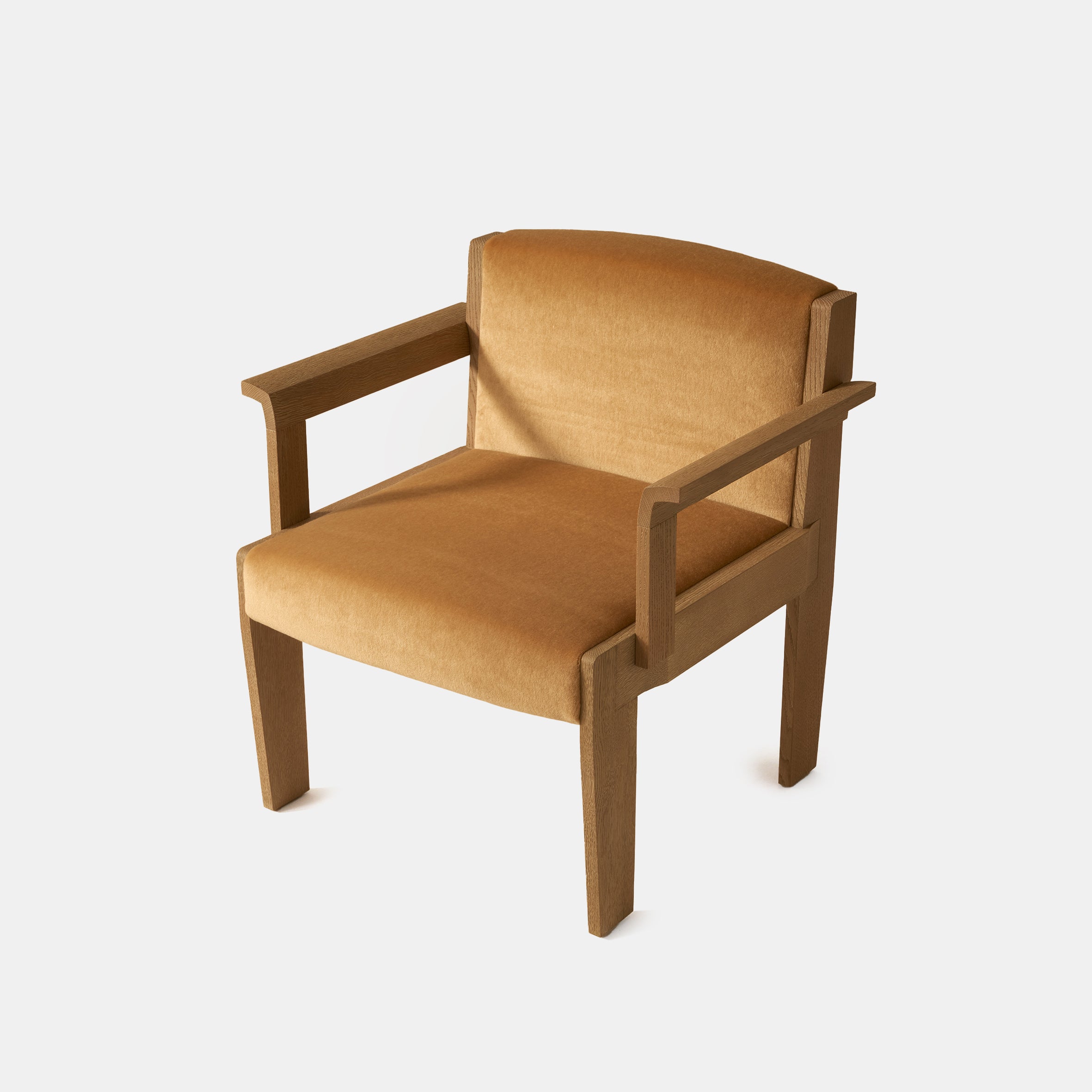 GIL Low Chair with Armrests