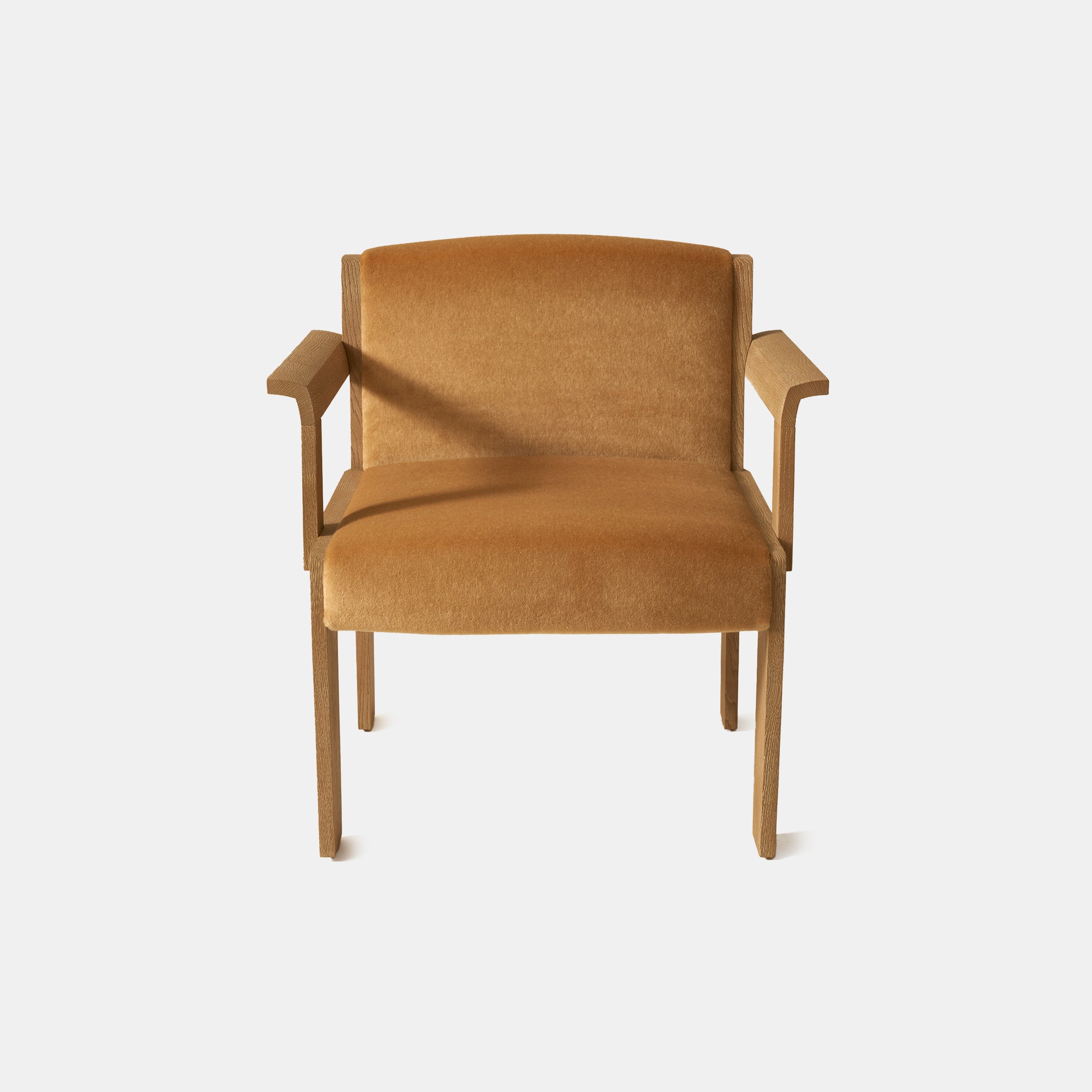 GIL Low Chair with Armrests