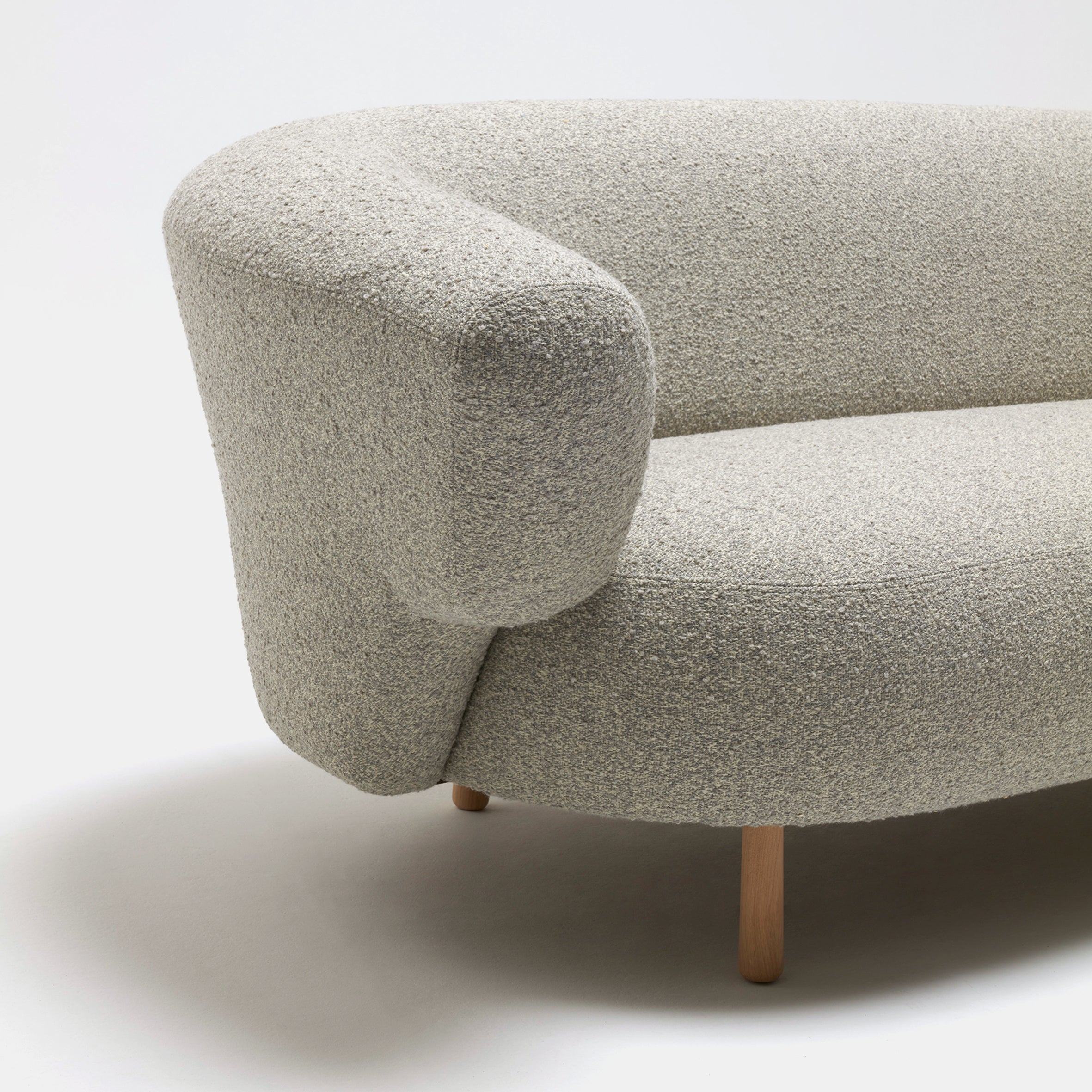 ANA Sofa