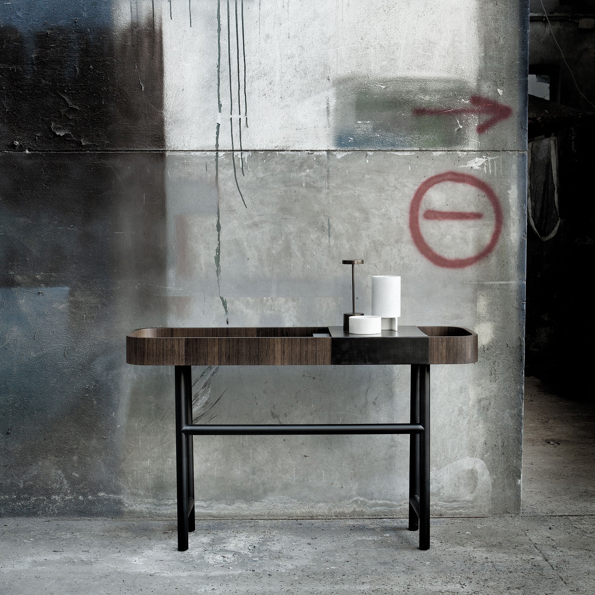 Mora Console