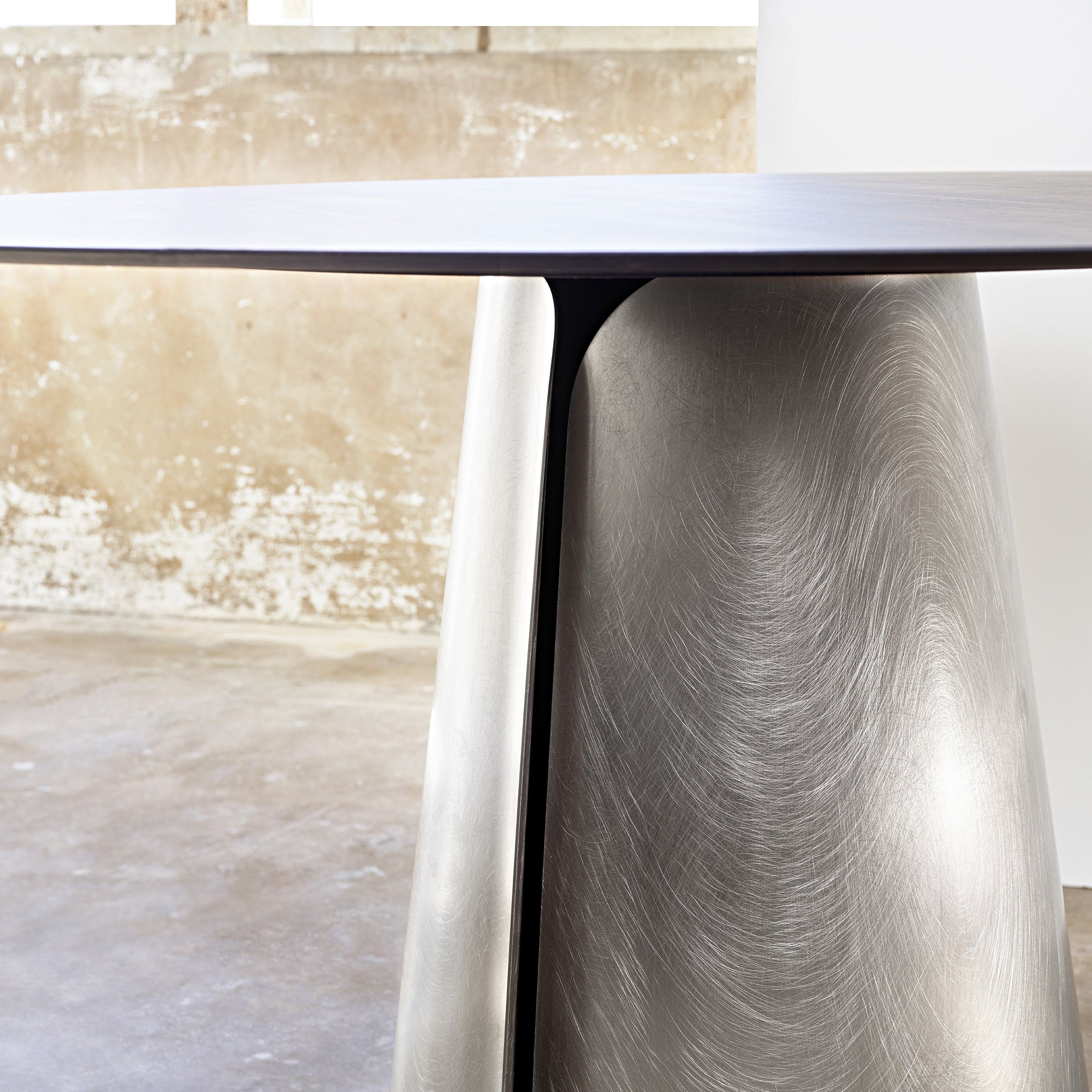 Tata Dining Table