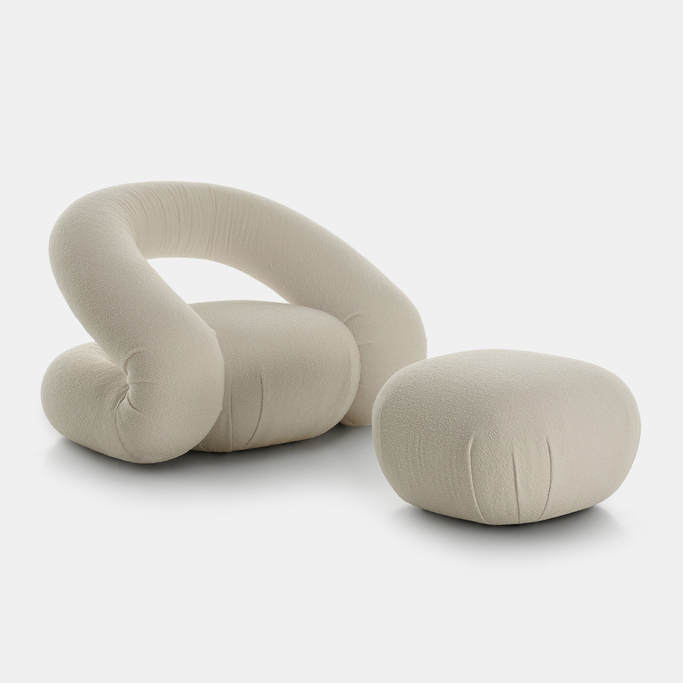 Peggy Lounge Chair