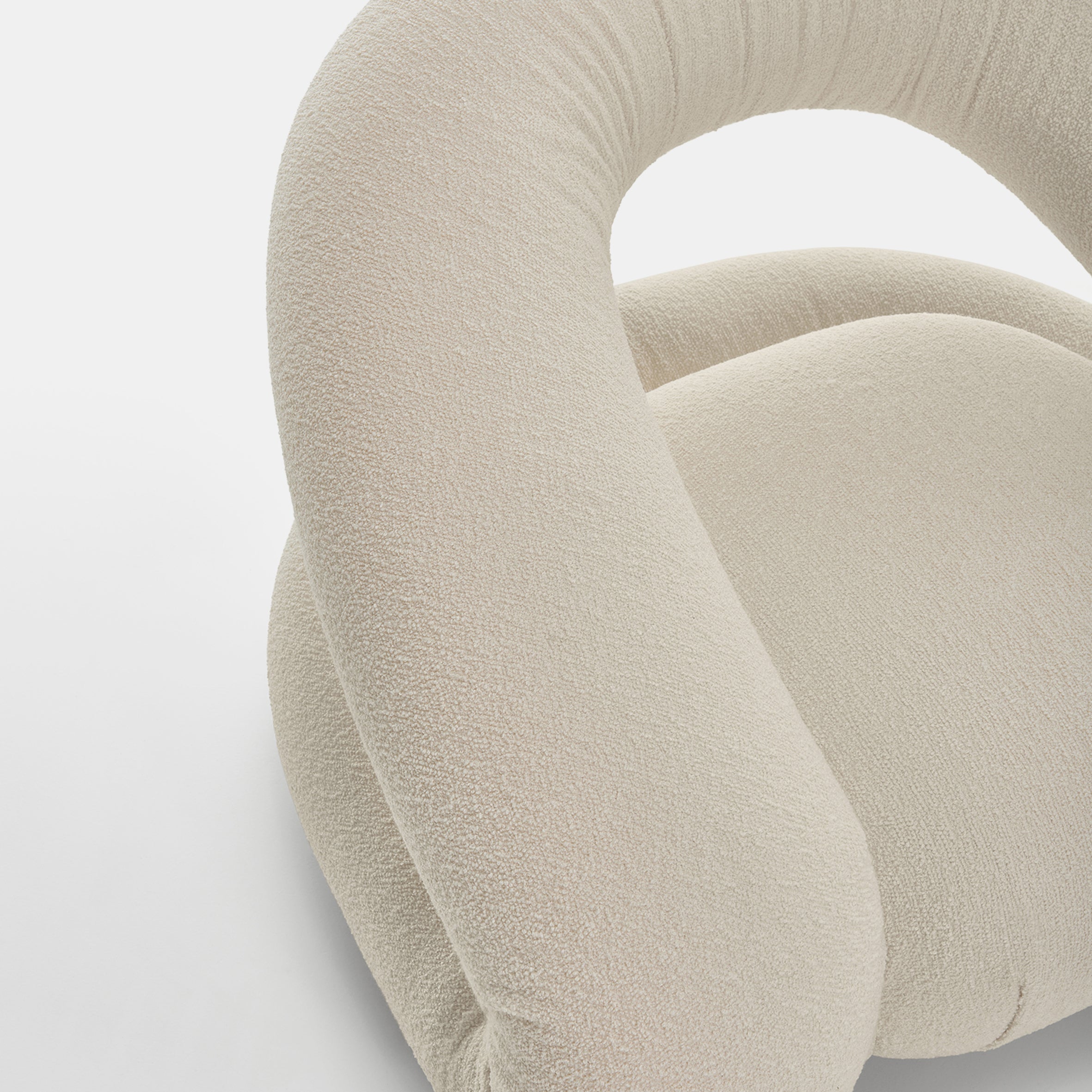 Peggy Lounge Chair