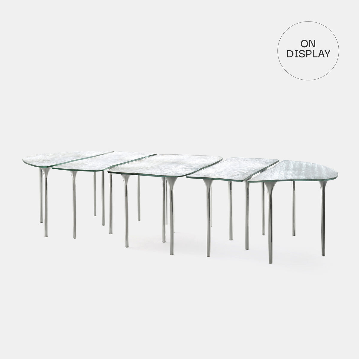 Specchio di Venere Tables | Glas Italia | Monologuelondon.com