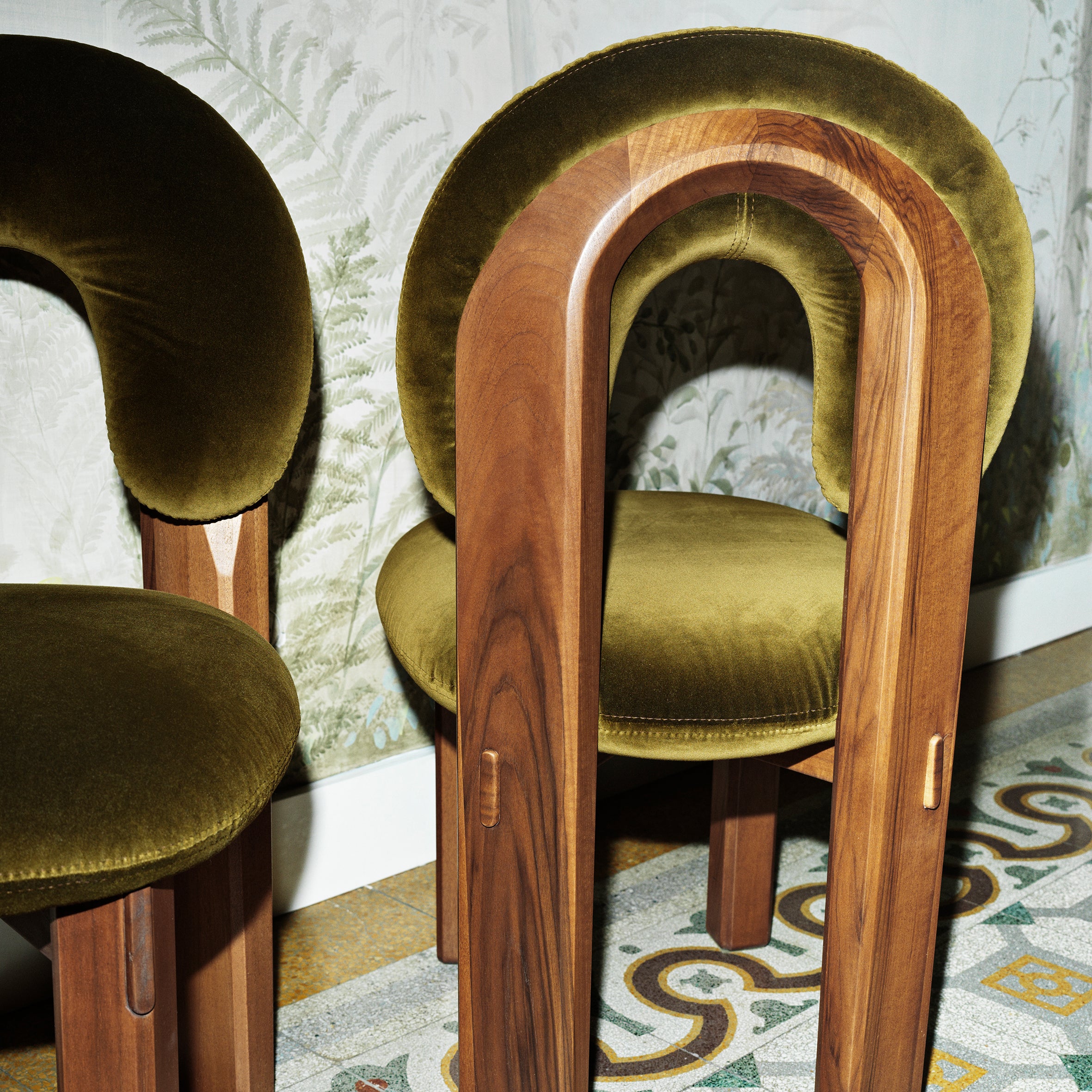 Ithea Chair