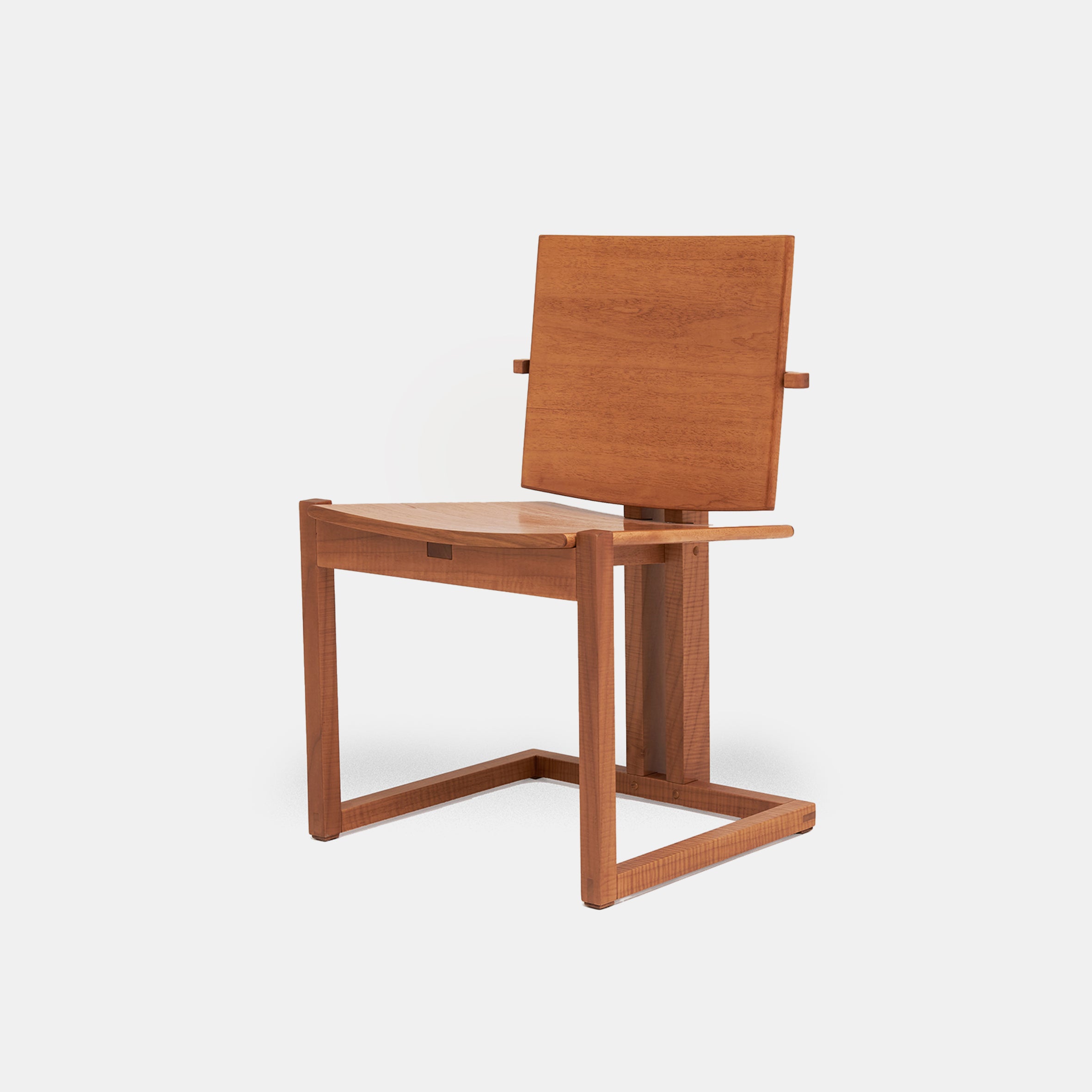 Maide Chair