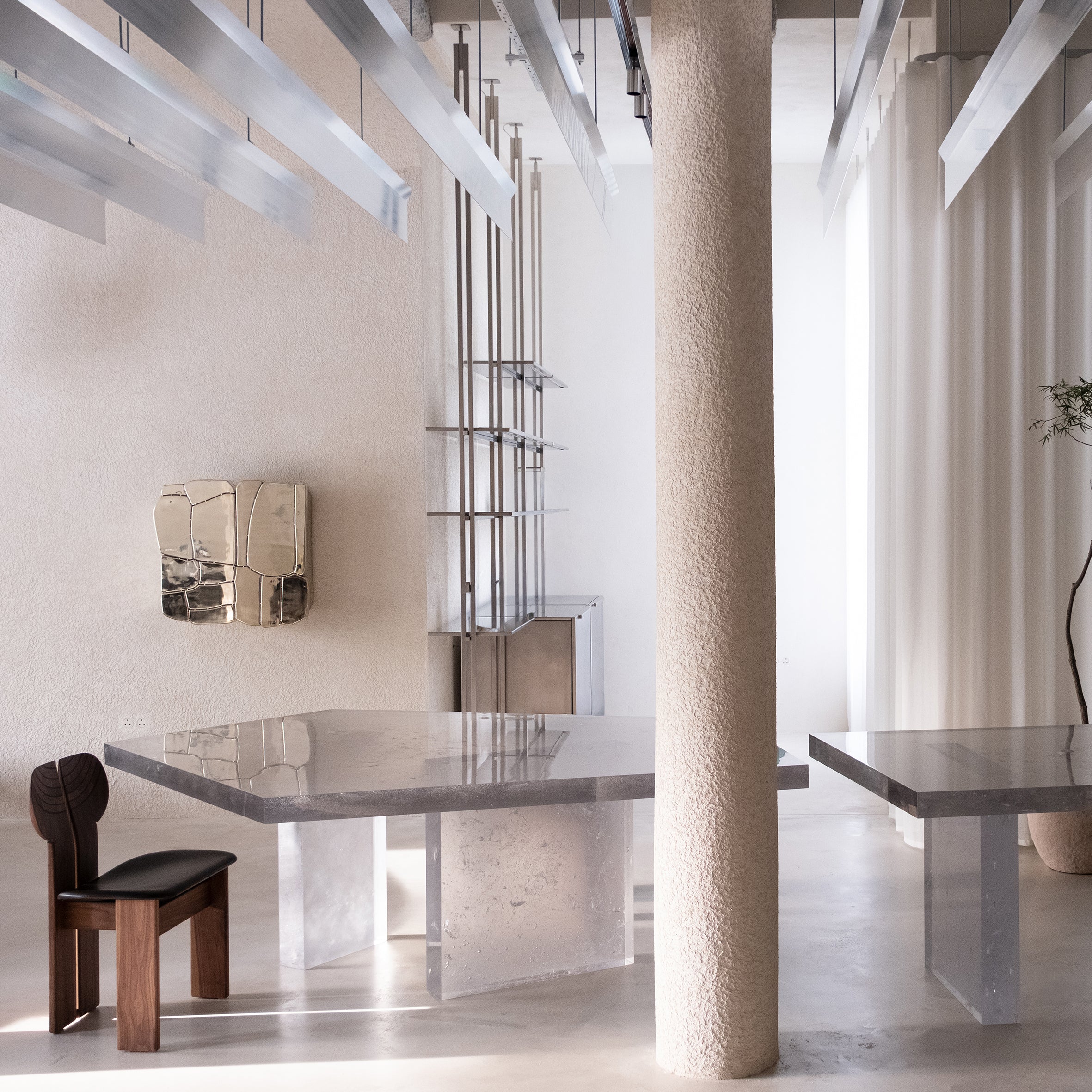 Lumen Dining Table