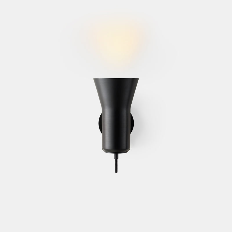 Silhouette Wall Lamp