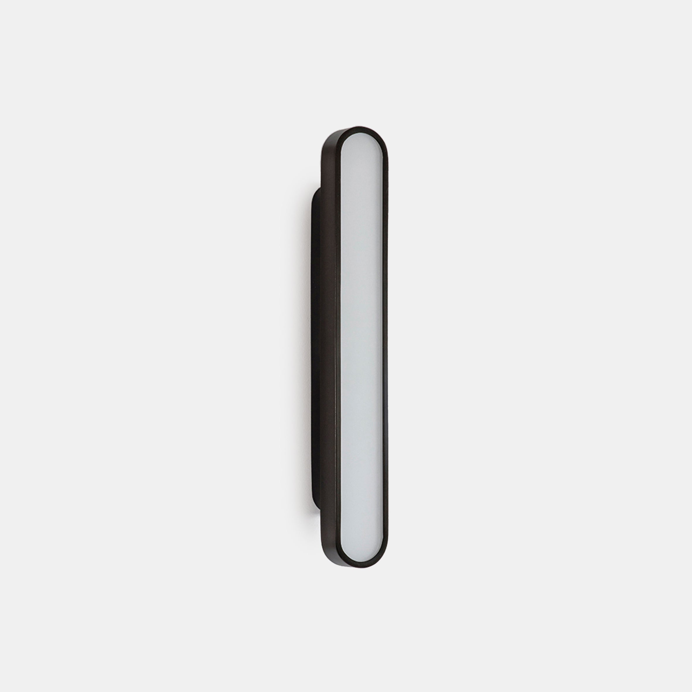 Capsule Wall Lamp