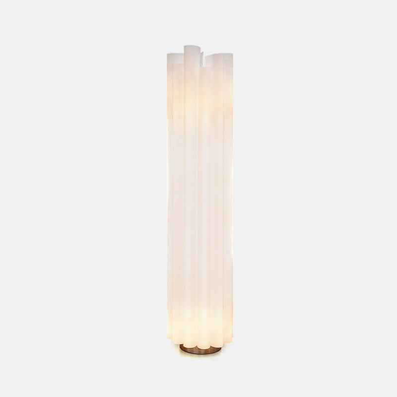 Vertical Nest Floor Lamp