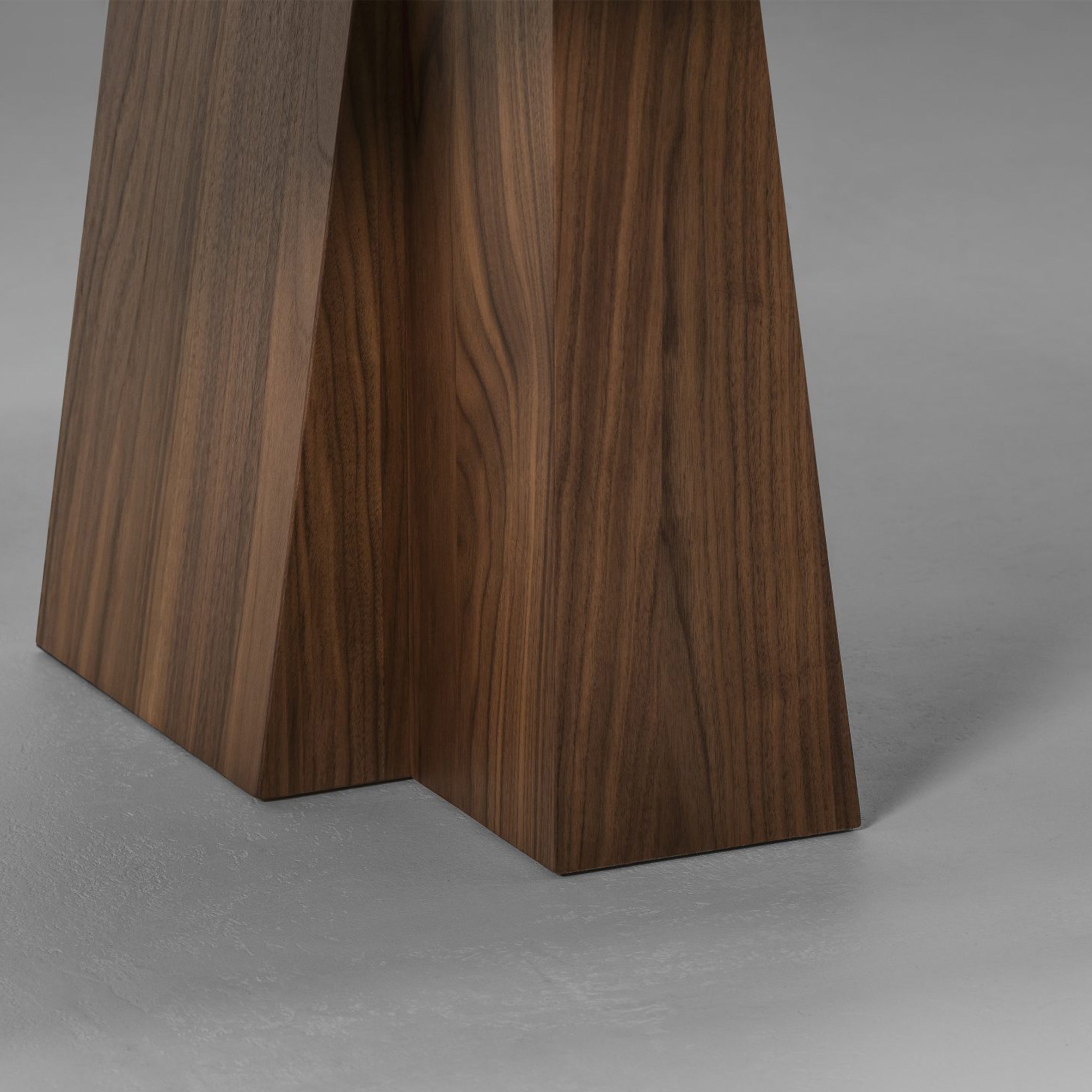 Eli Dining Table