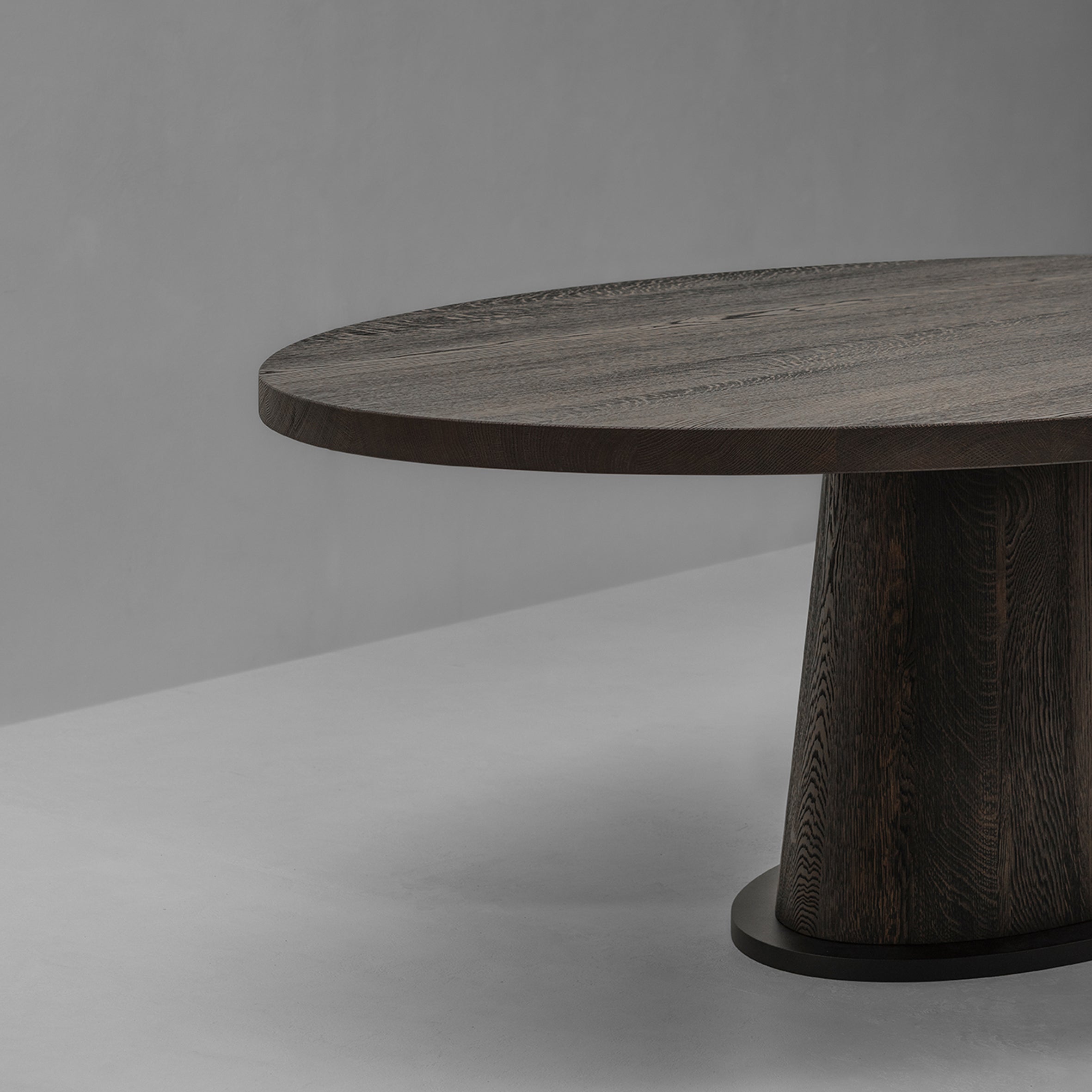 Kops Oval Dining Table