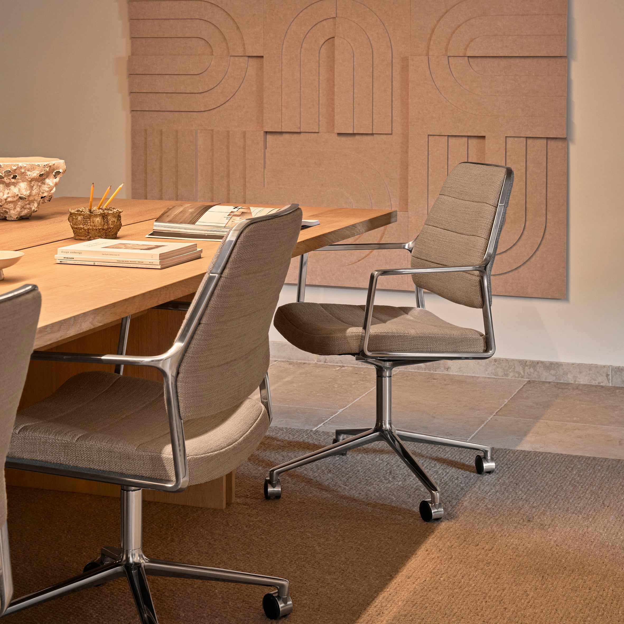 Vipp455 Swivel Chair
