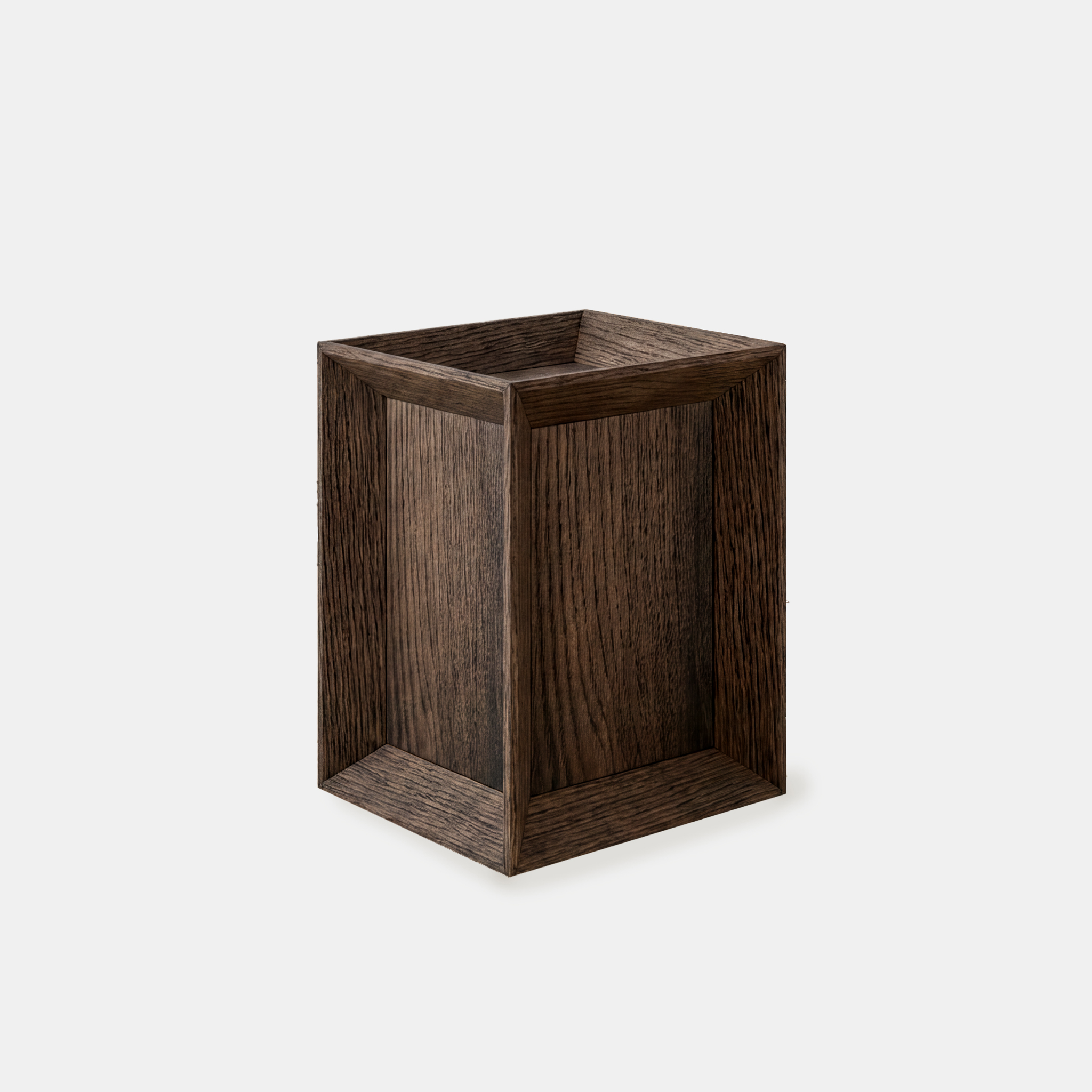 B-SIDE Bedside Table