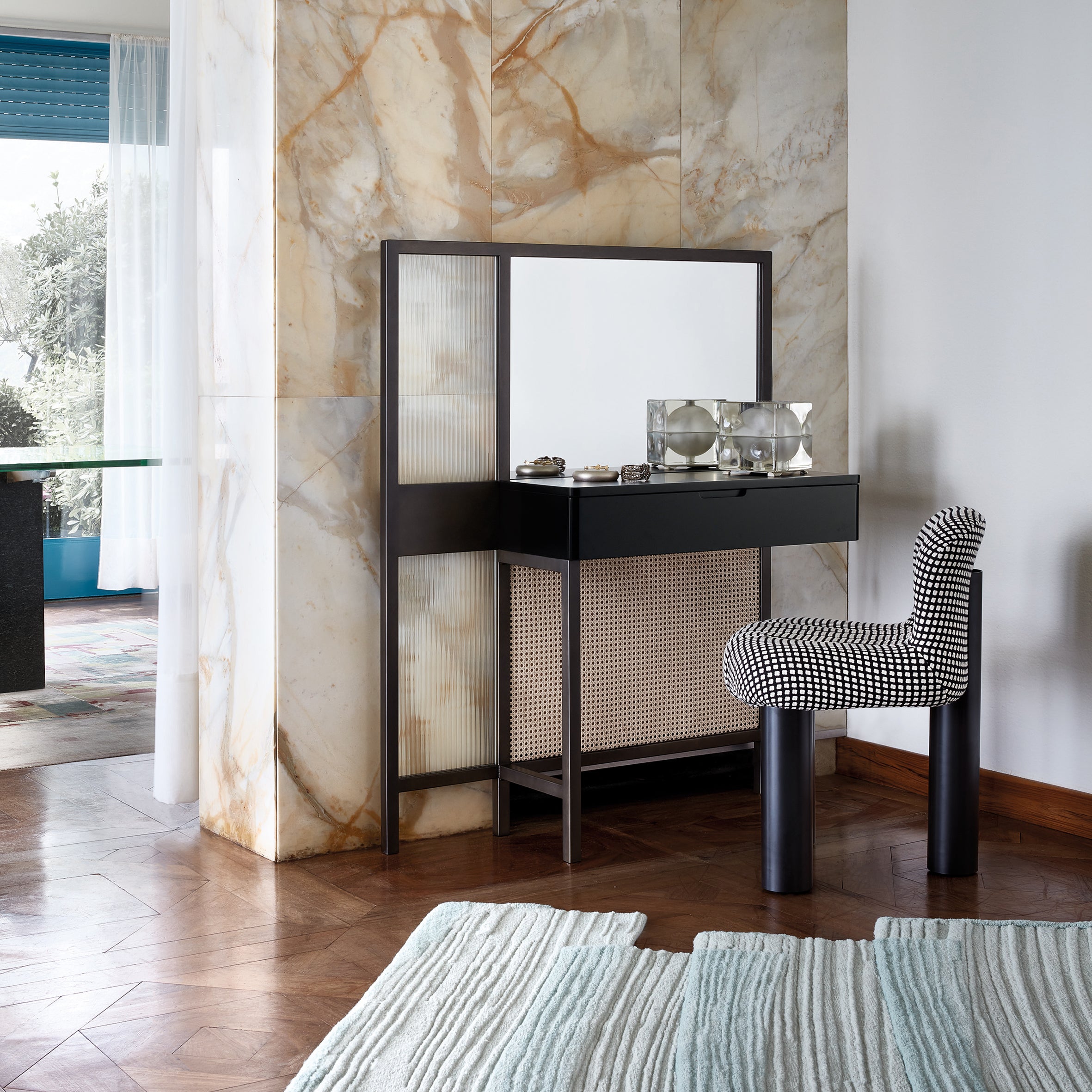Threshold Cabinet