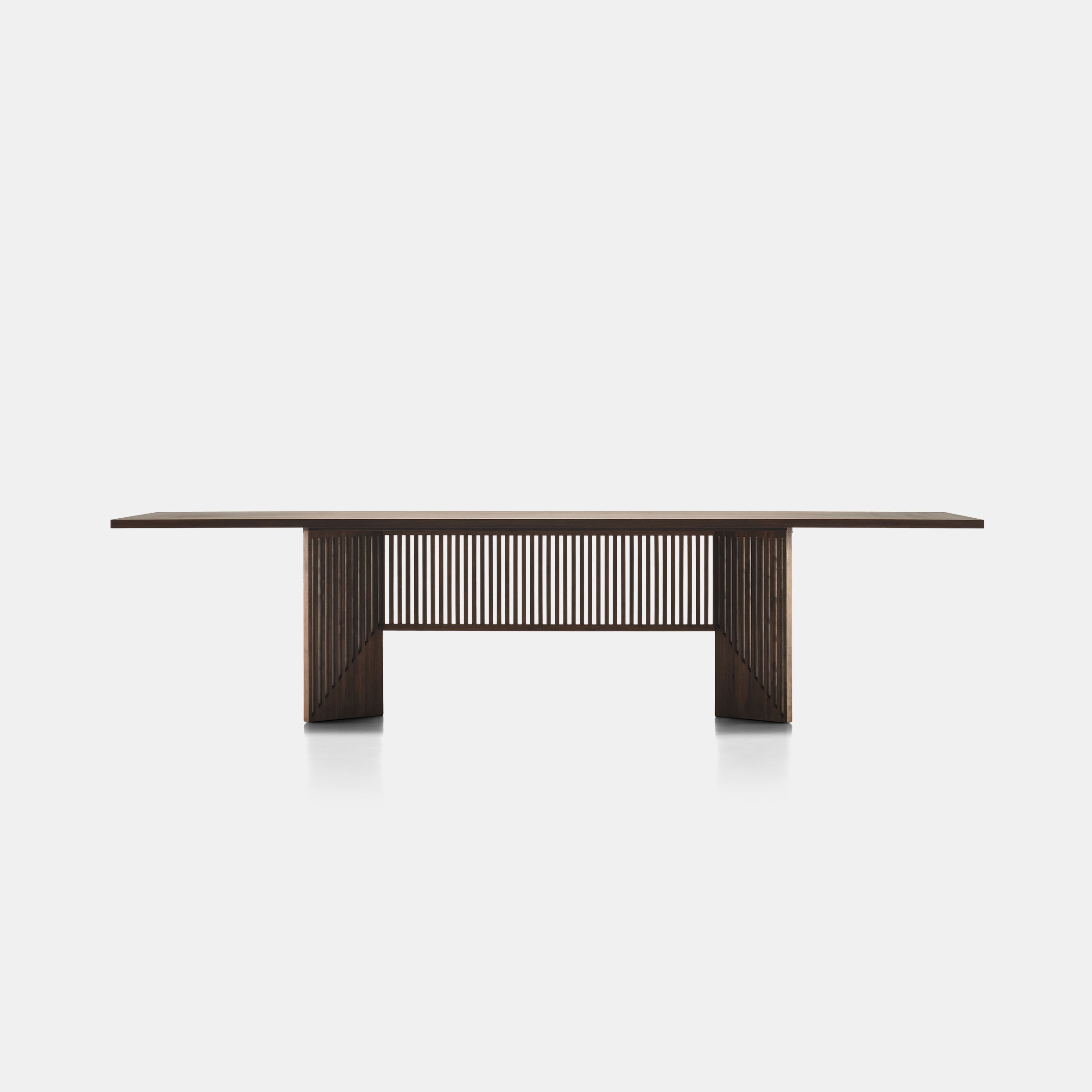 Maestro Dining Table