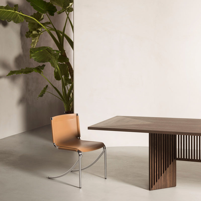 Maestro Dining Table