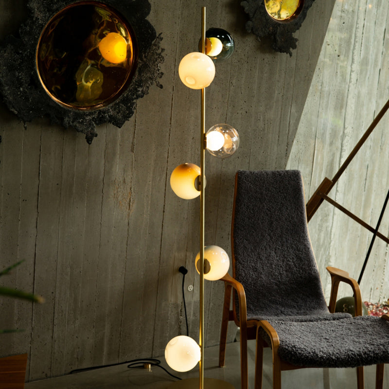 28 Floor Lamp
