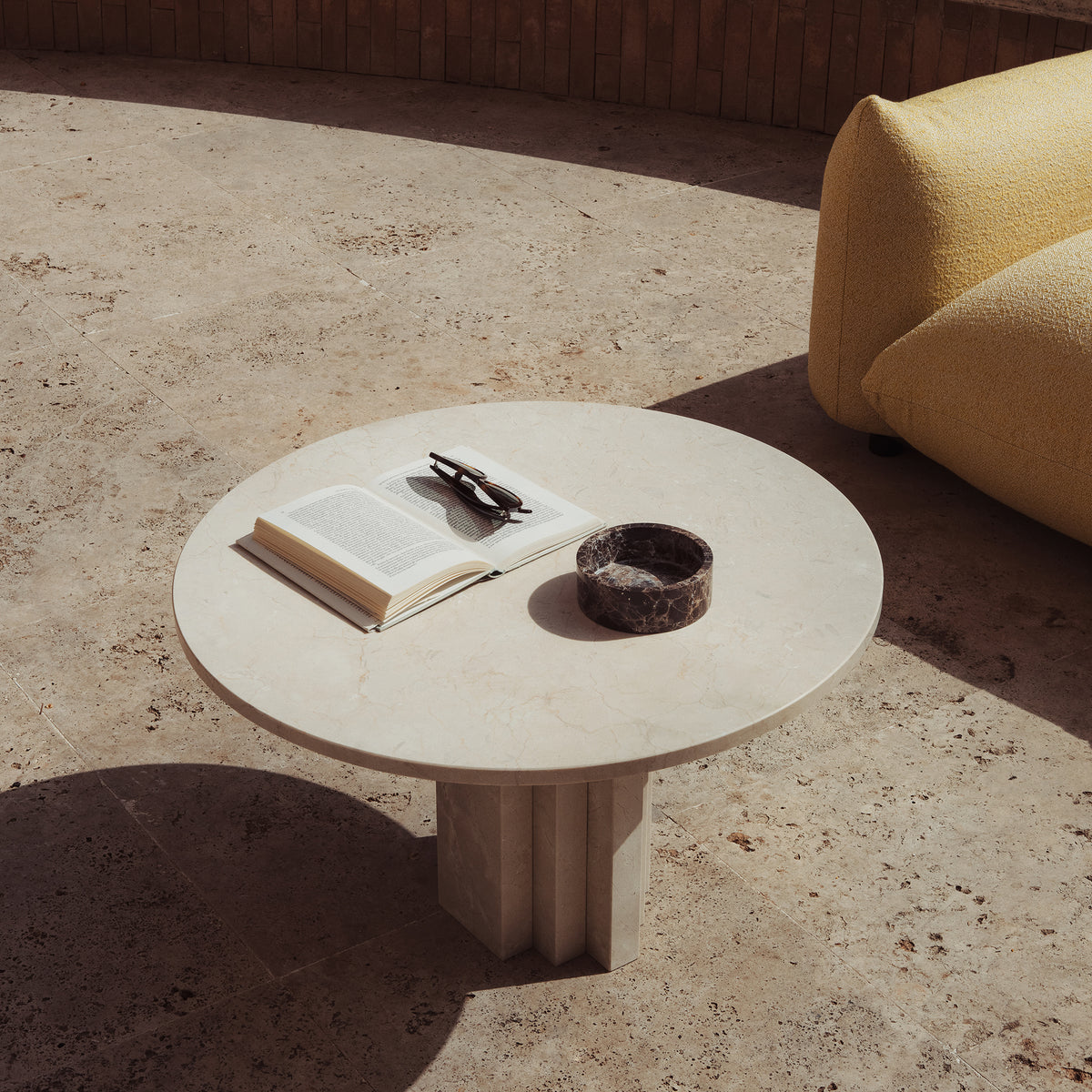 Scalea Coffee Table | Arflex | Monologuelondon.com
