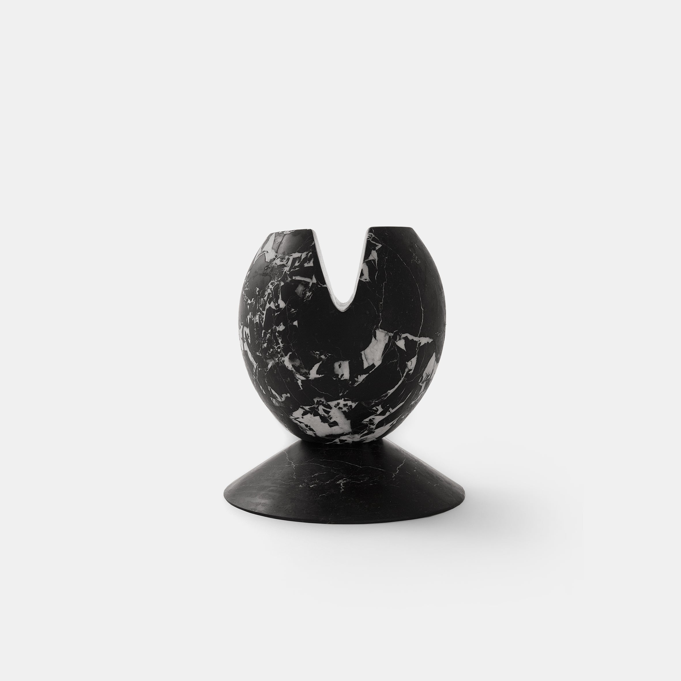 Avalon Vase - Iris - Monologue London